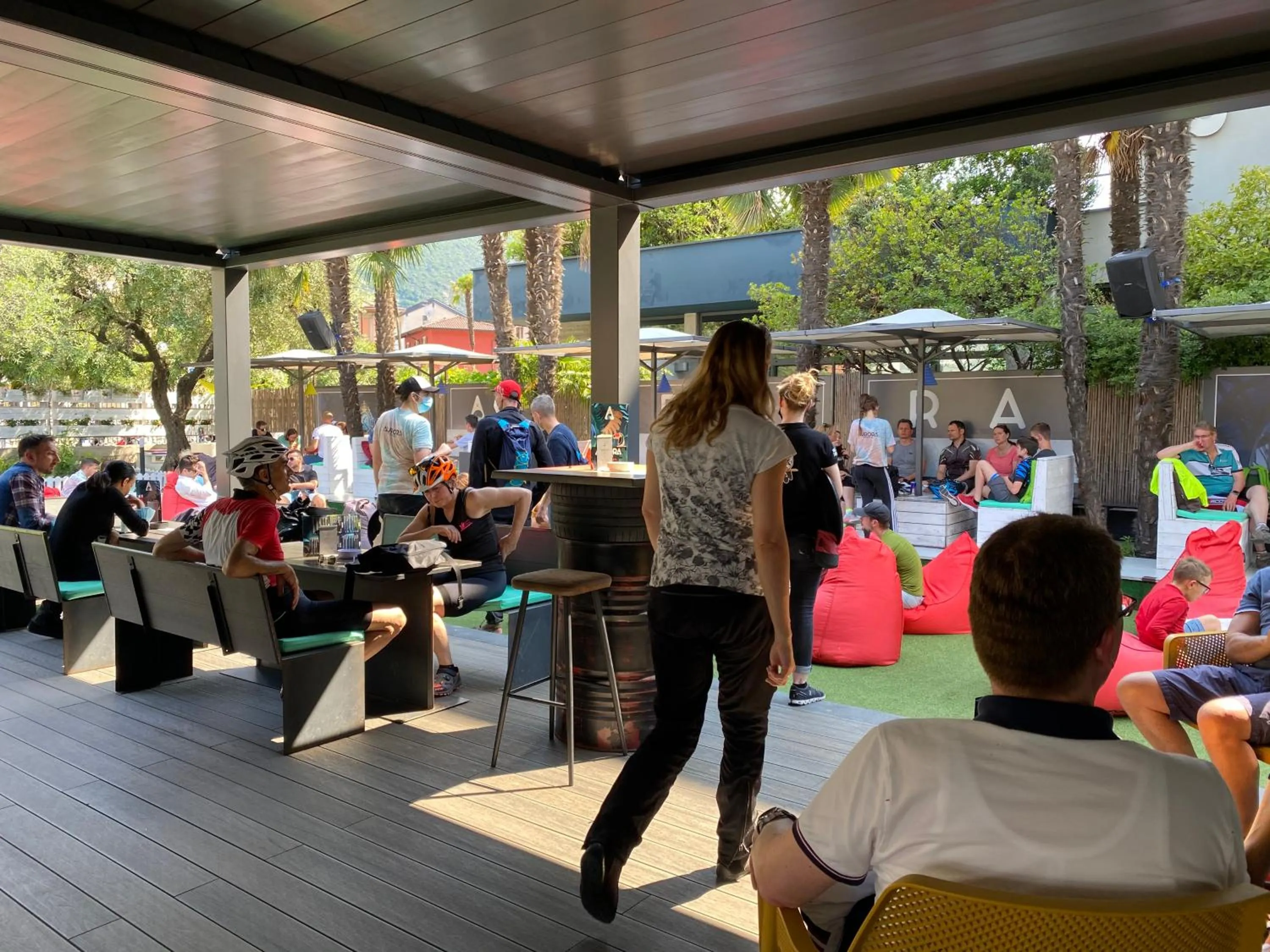 People in Hotel Aurora & Appartamenti