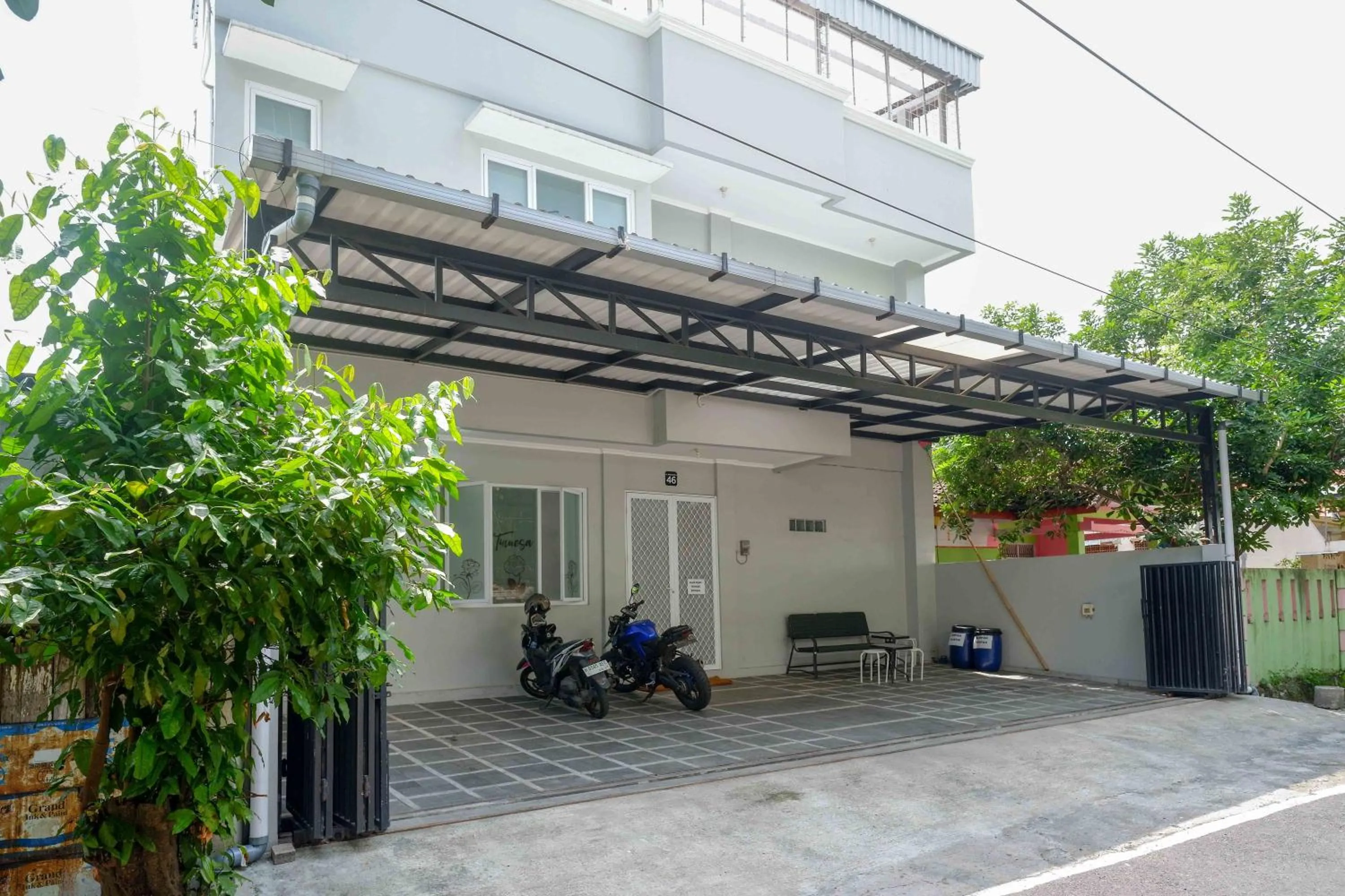 Property building in RedDoorz Syariah near Gerbang Tol Krapyak 2 Semarang