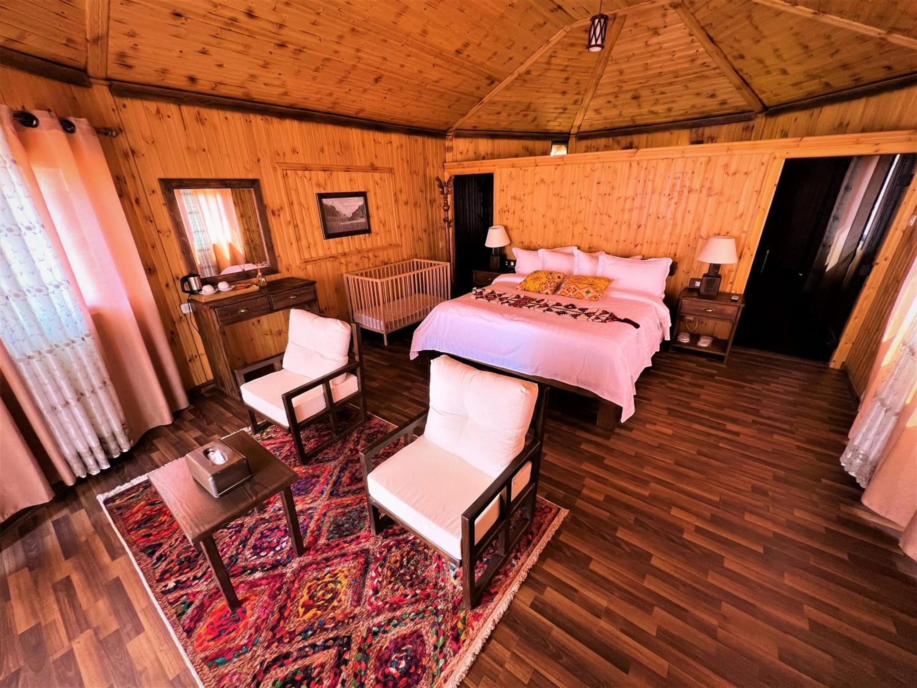 Guests, Bed in The Villas - Bedouin Boutique Resort