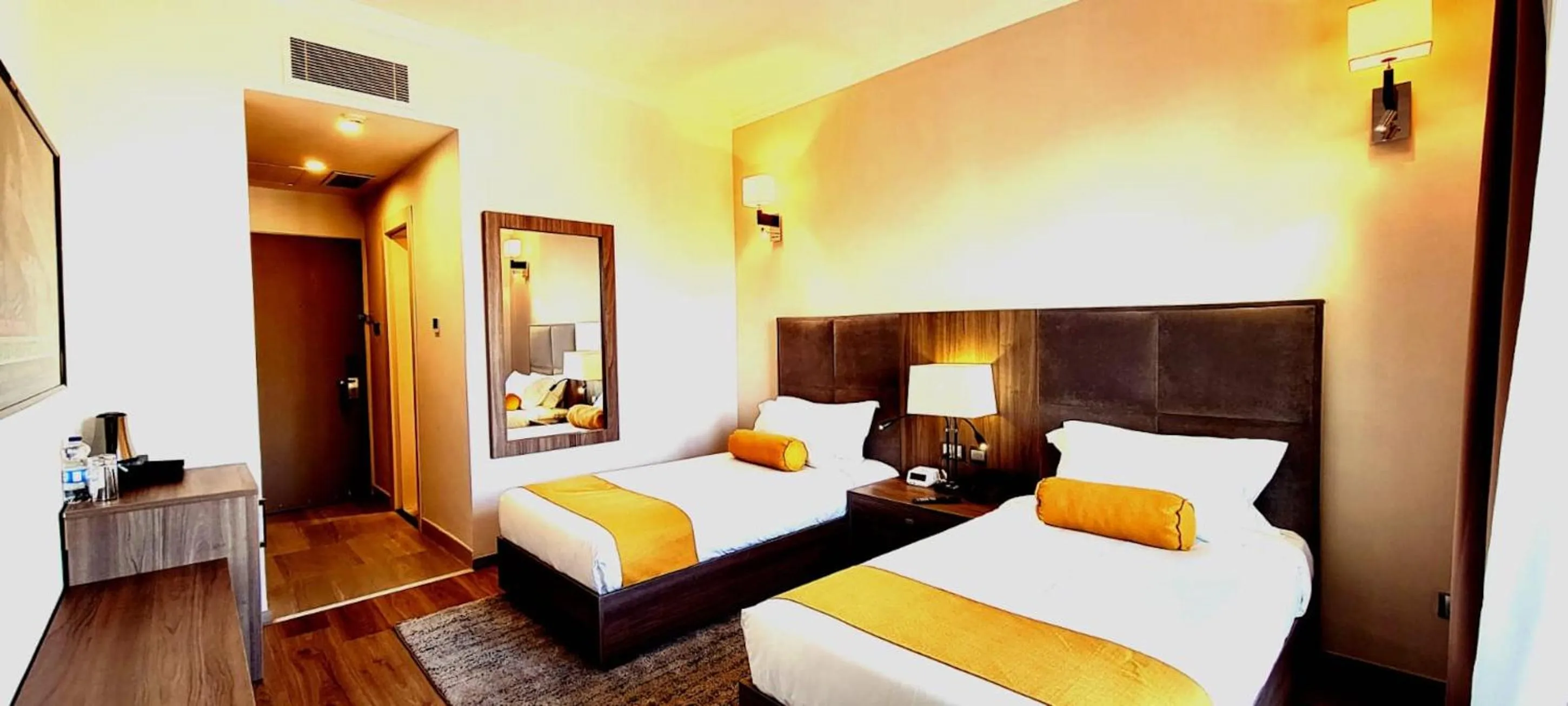 Bedroom, Bed in TH BonRoyal Hotel