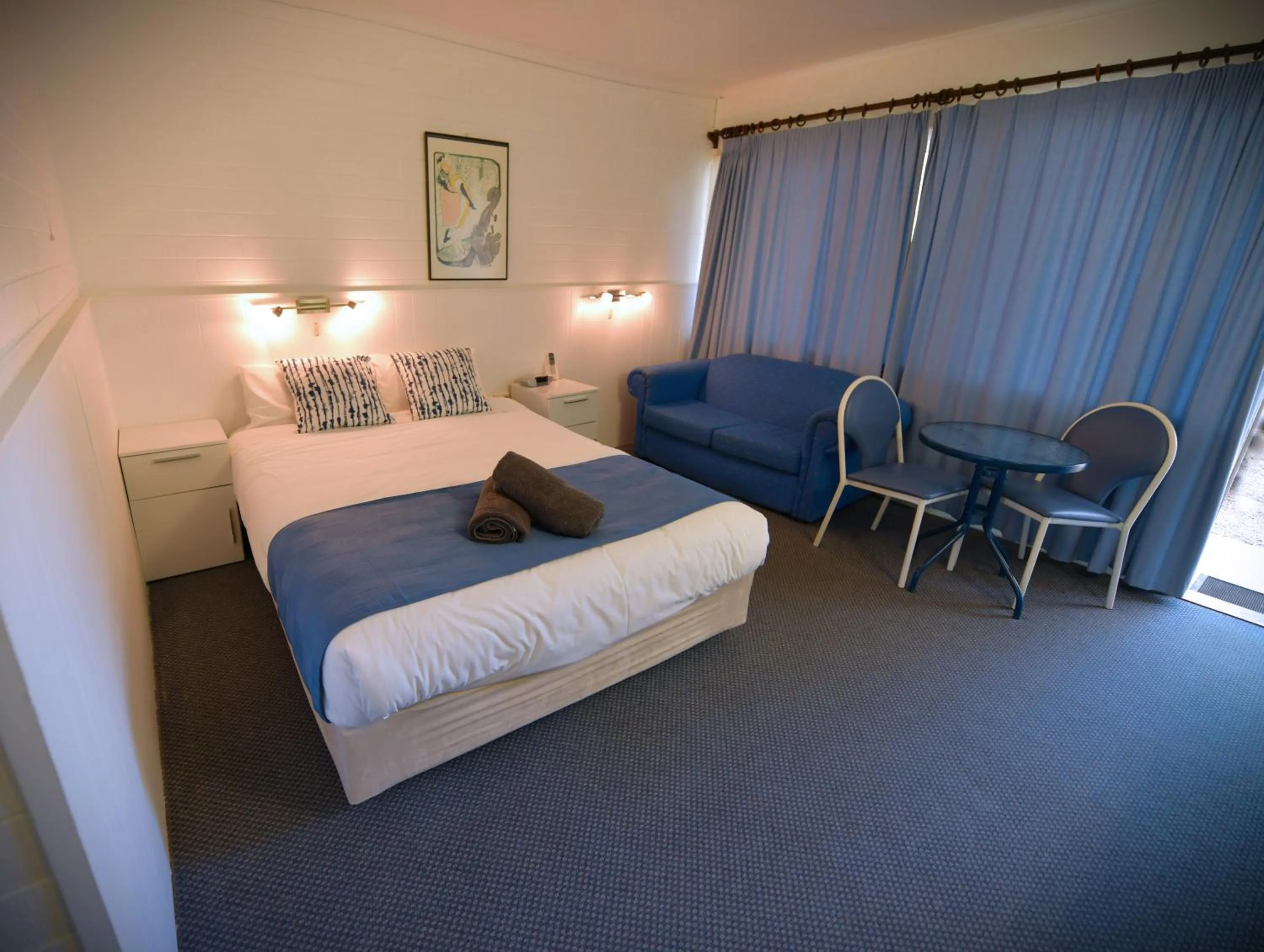 Bed in Sturt Motel Balranald