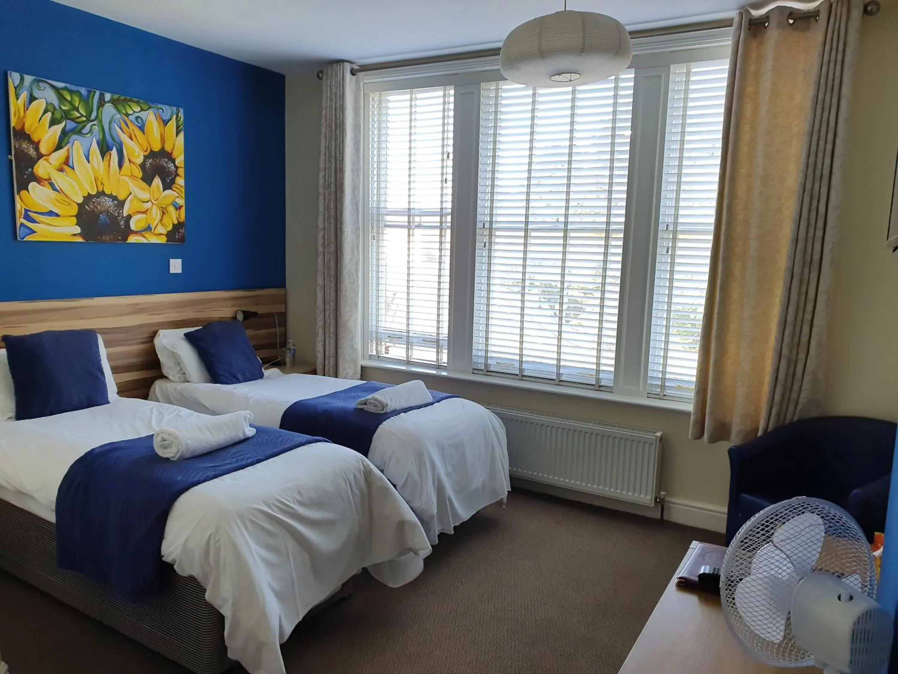 Superior Twin Room with City View in The Flowerpot Superior Twin Room with City View in The Flowerpot