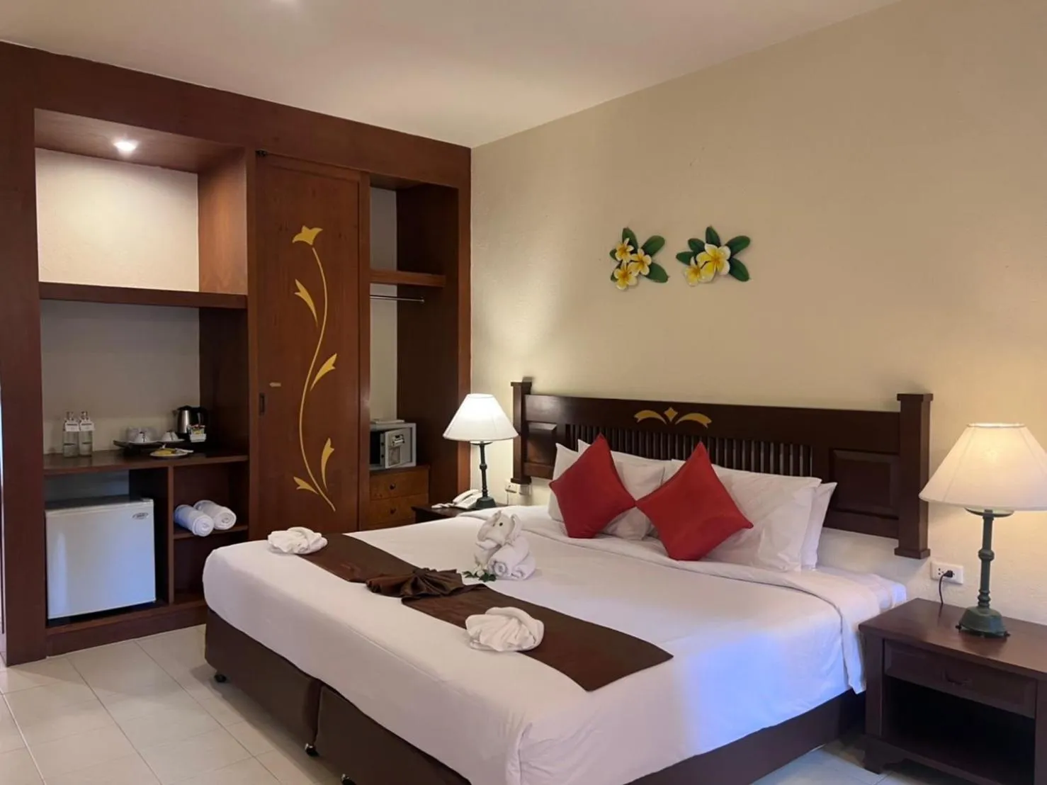 Bedroom, Bed in Phuket Leelavadee Hua Ting Resort