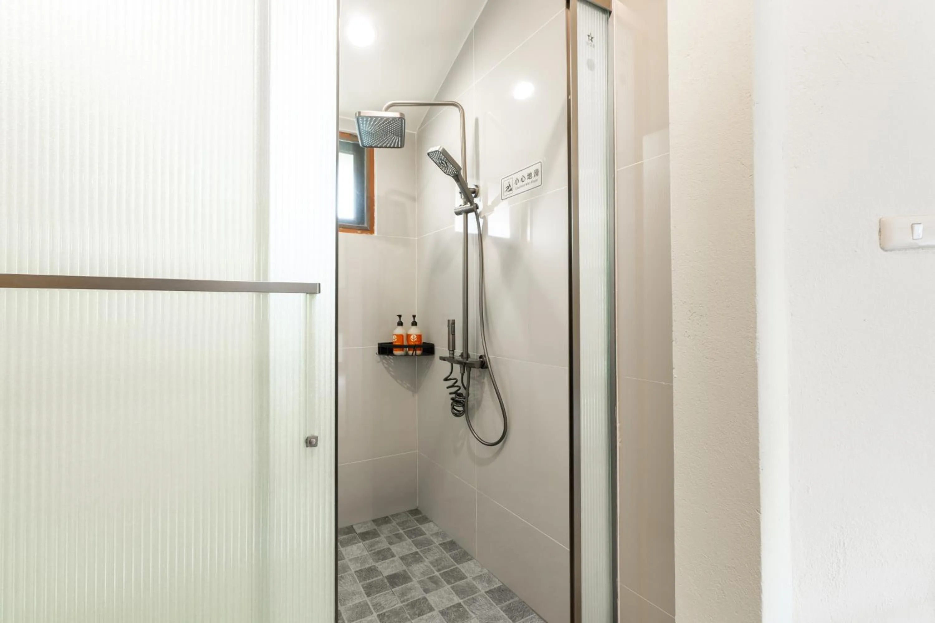 Shower in Phuket Leelavadee Hua Ting Resort