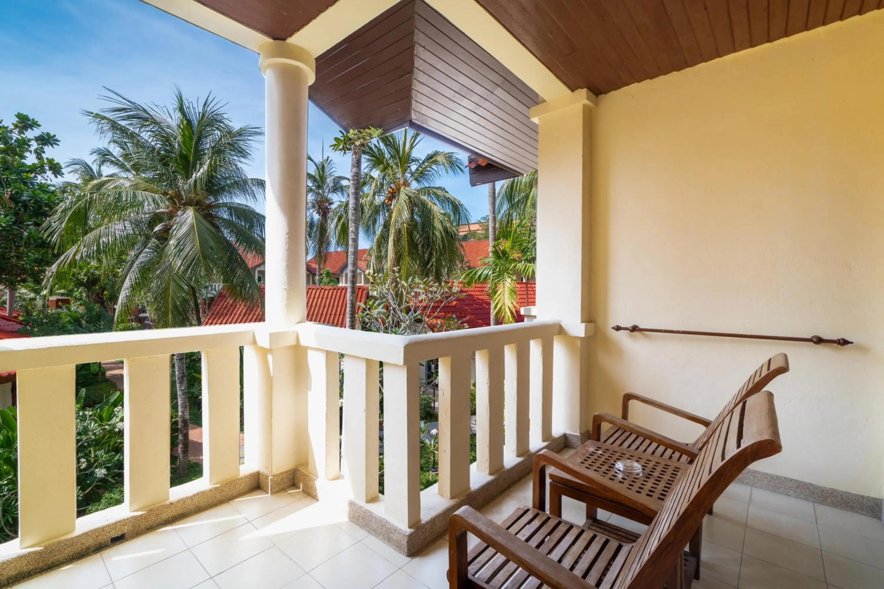 Garden in Phuket Leelavadee Hua Ting Resort