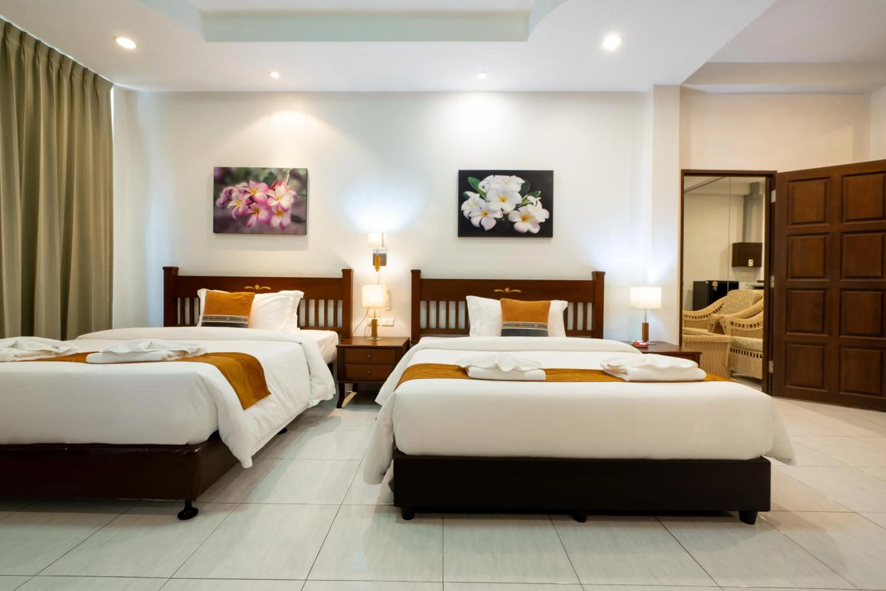 Bed in Phuket Leelavadee Hua Ting Resort