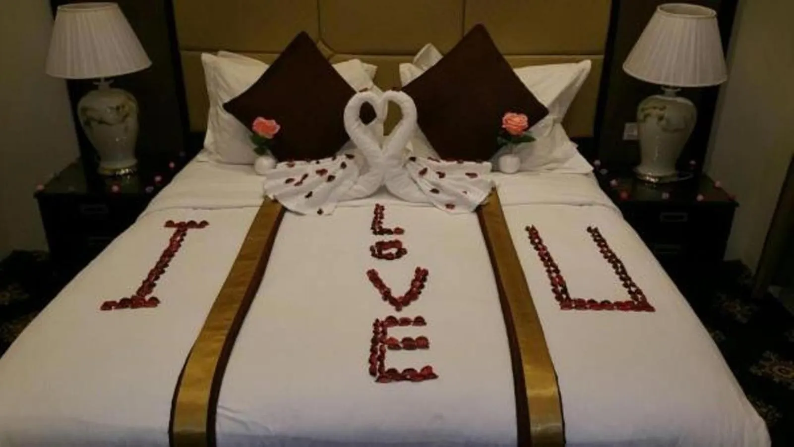 Bed in Rest Night Serviced Apartments- AlHamra