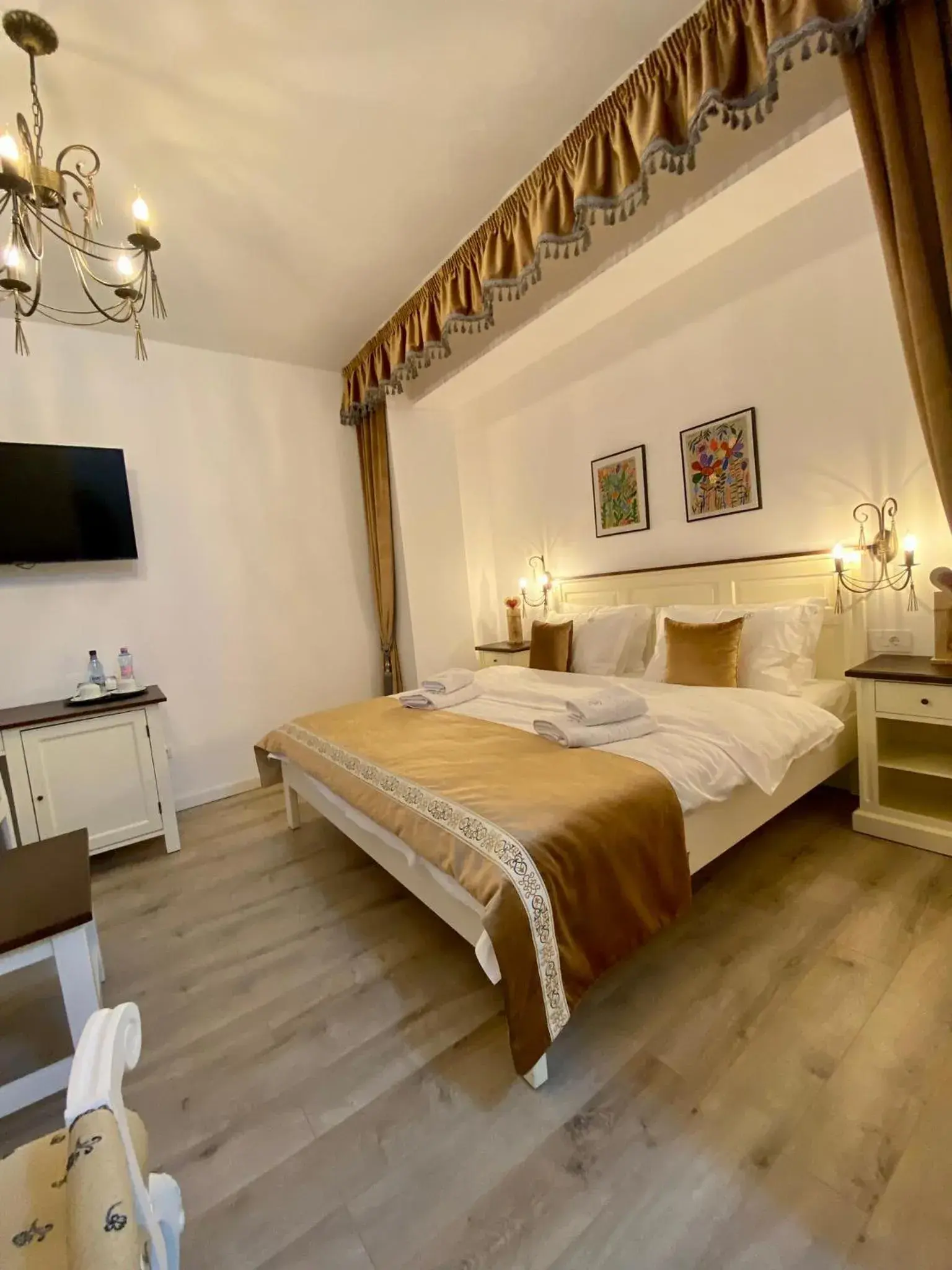 Superior King Room - single occupancy in Pensiunea Charlotte Boutique Superior King Room - single occupancy in Pensiunea Charlotte Boutique