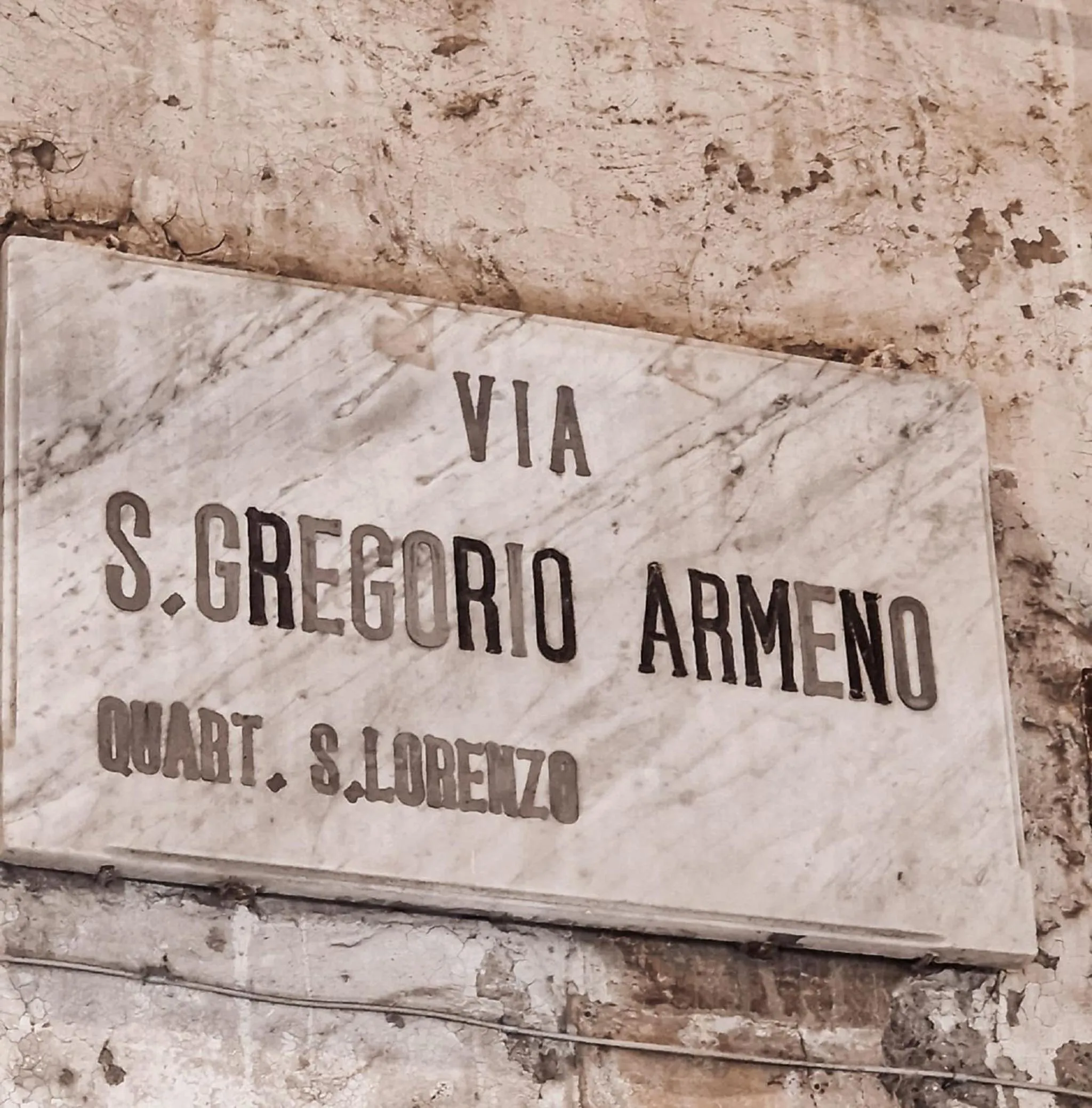 Twin Towers Naples Luxury