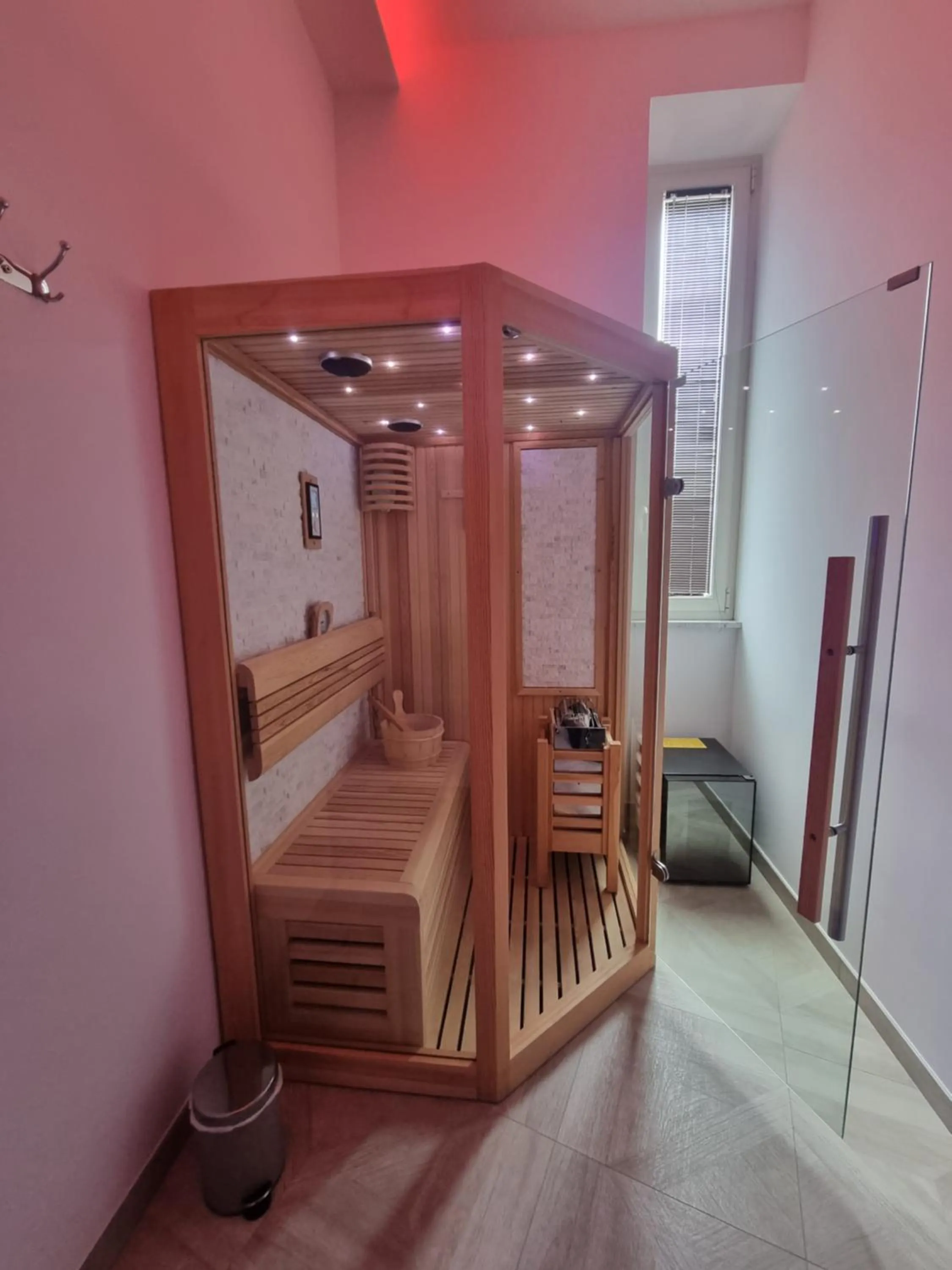 Bed in Twin Towers Naples Luxury