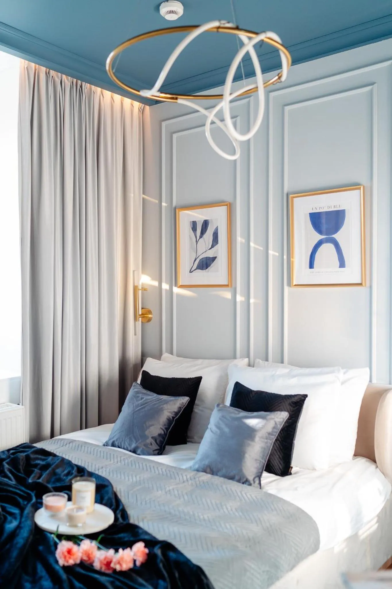 Bed in Warsaw Story - LoftAffair Collection