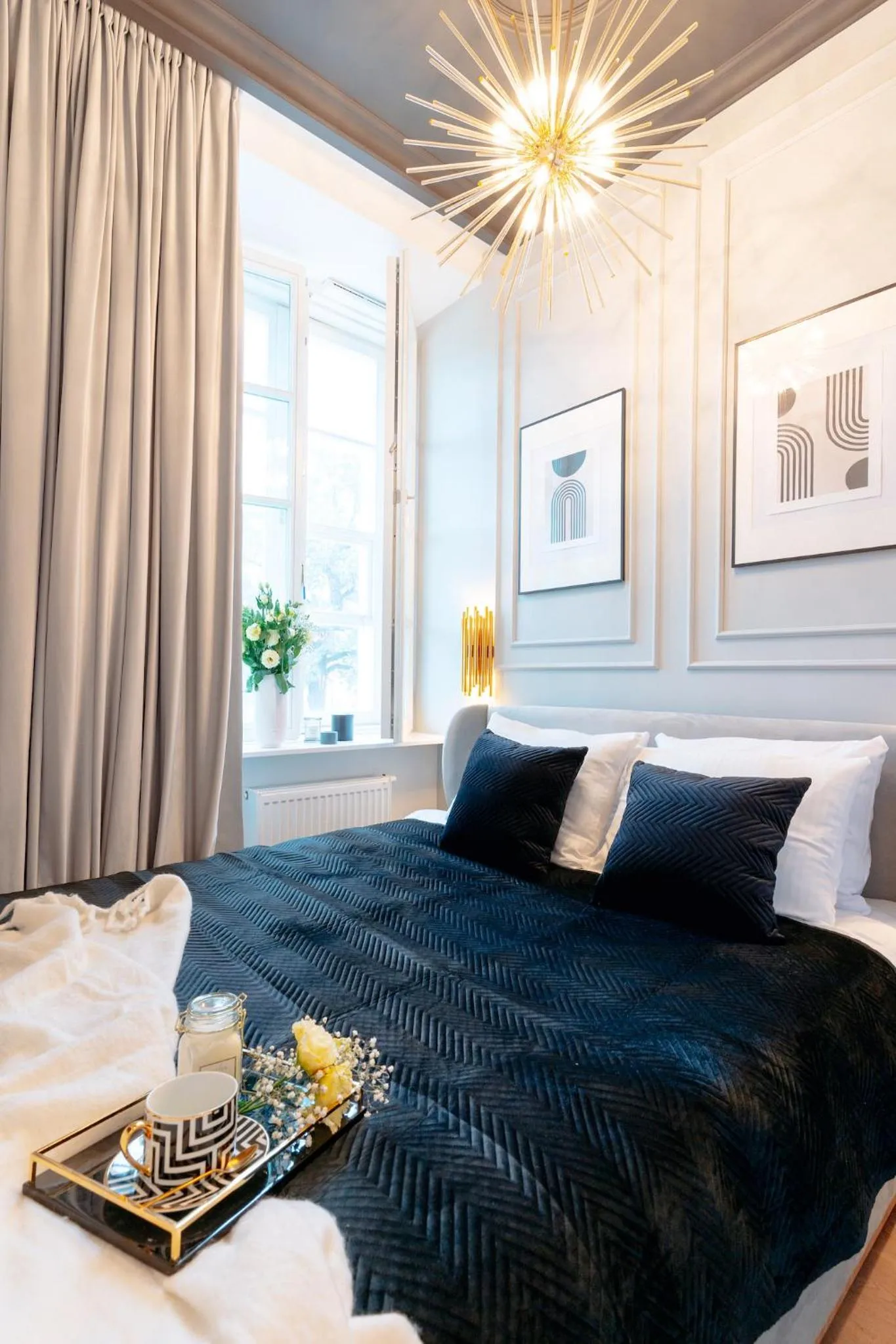 Bed in Warsaw Story - LoftAffair Collection