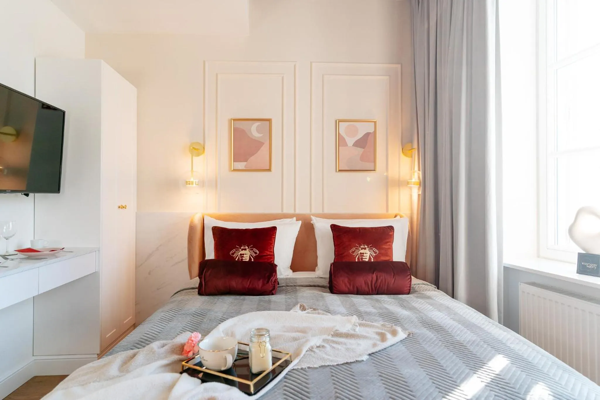 Bed in Warsaw Story - LoftAffair Collection