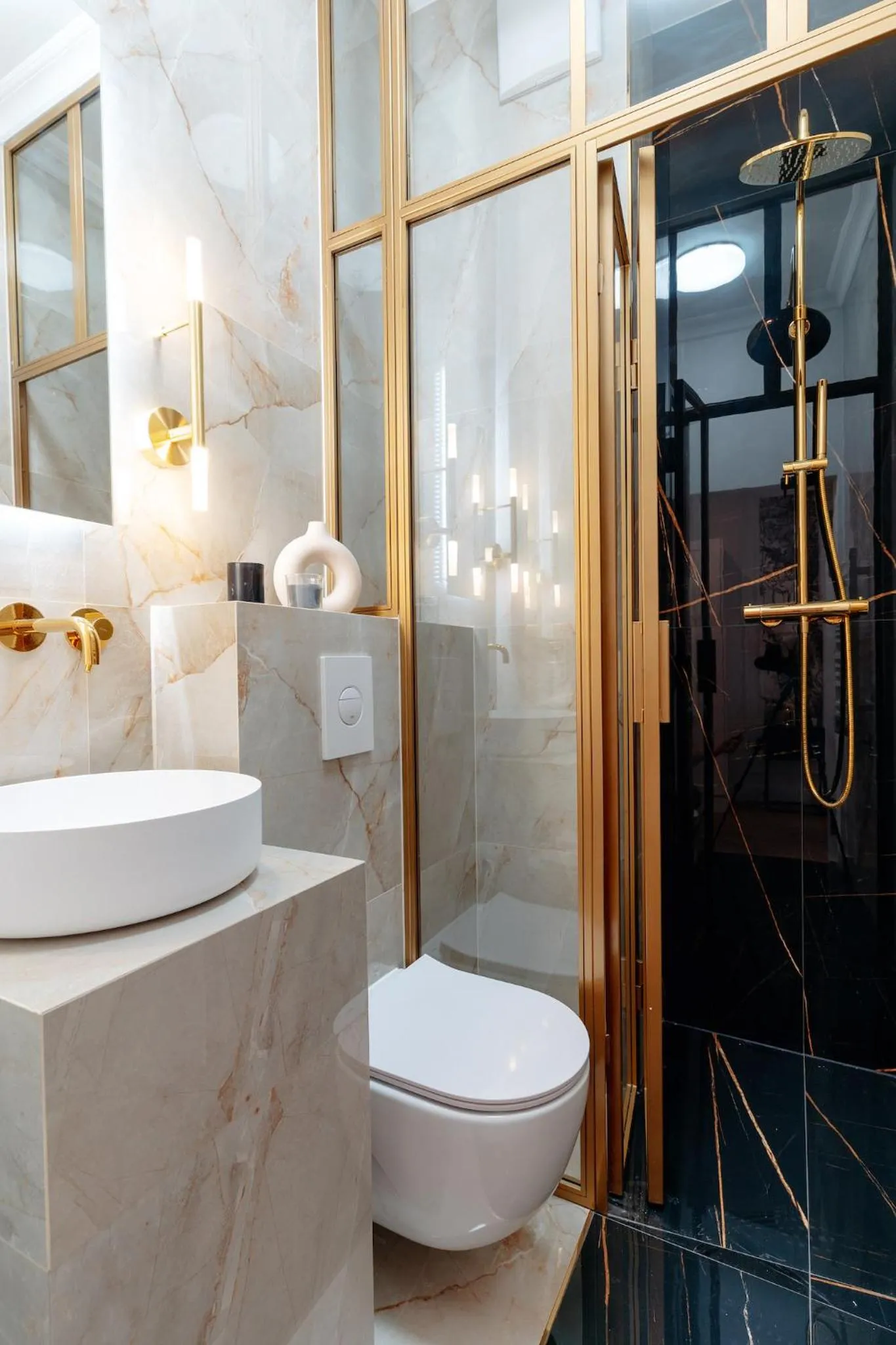 Bathroom in Warsaw Story - LoftAffair Collection