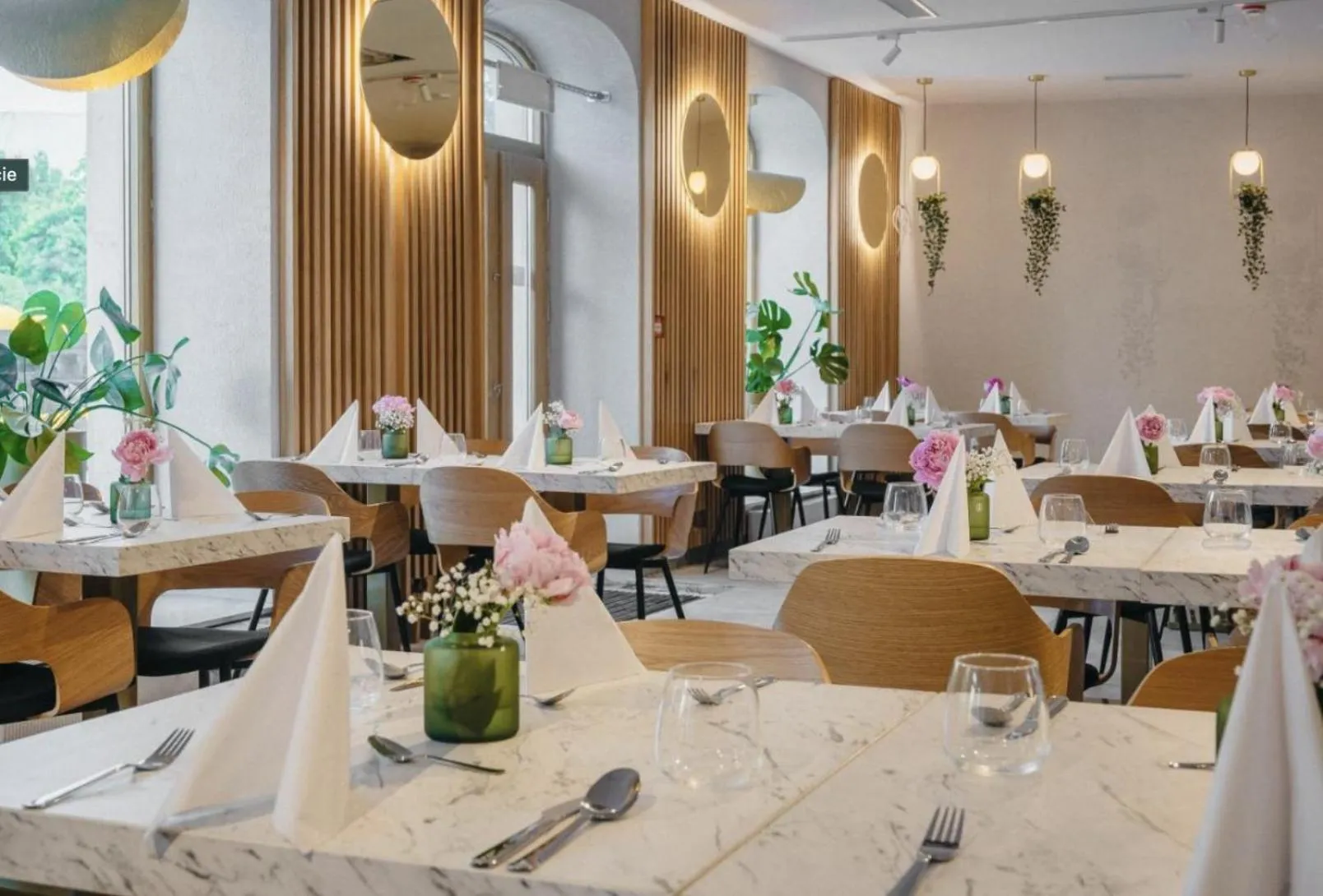 Buffet breakfast in Warsaw Story - LoftAffair Collection