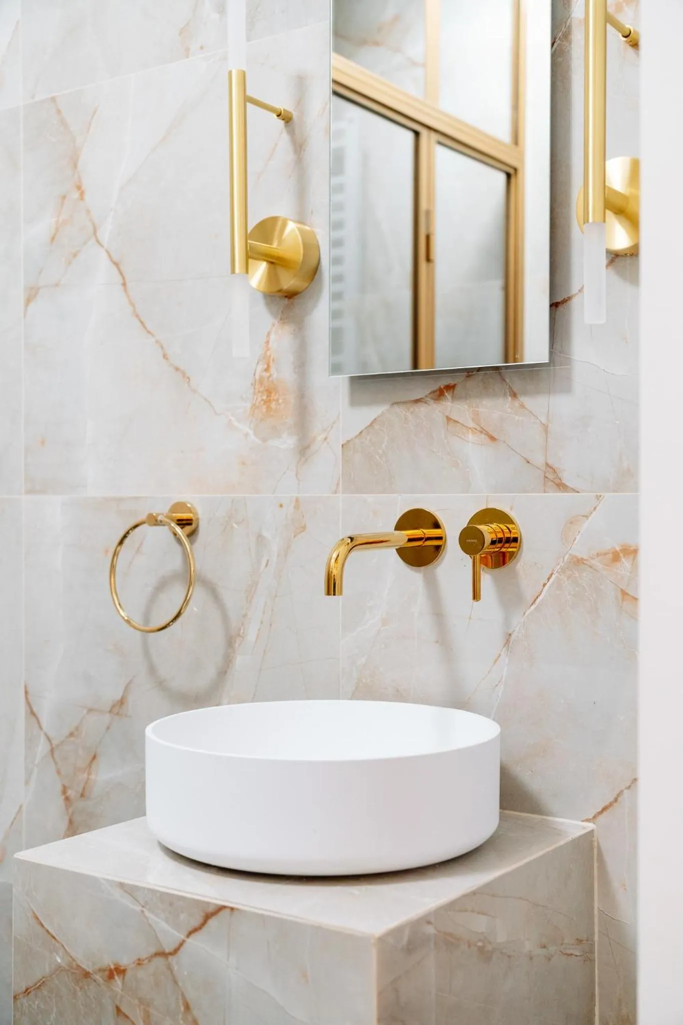 Bathroom in Warsaw Story - LoftAffair Collection