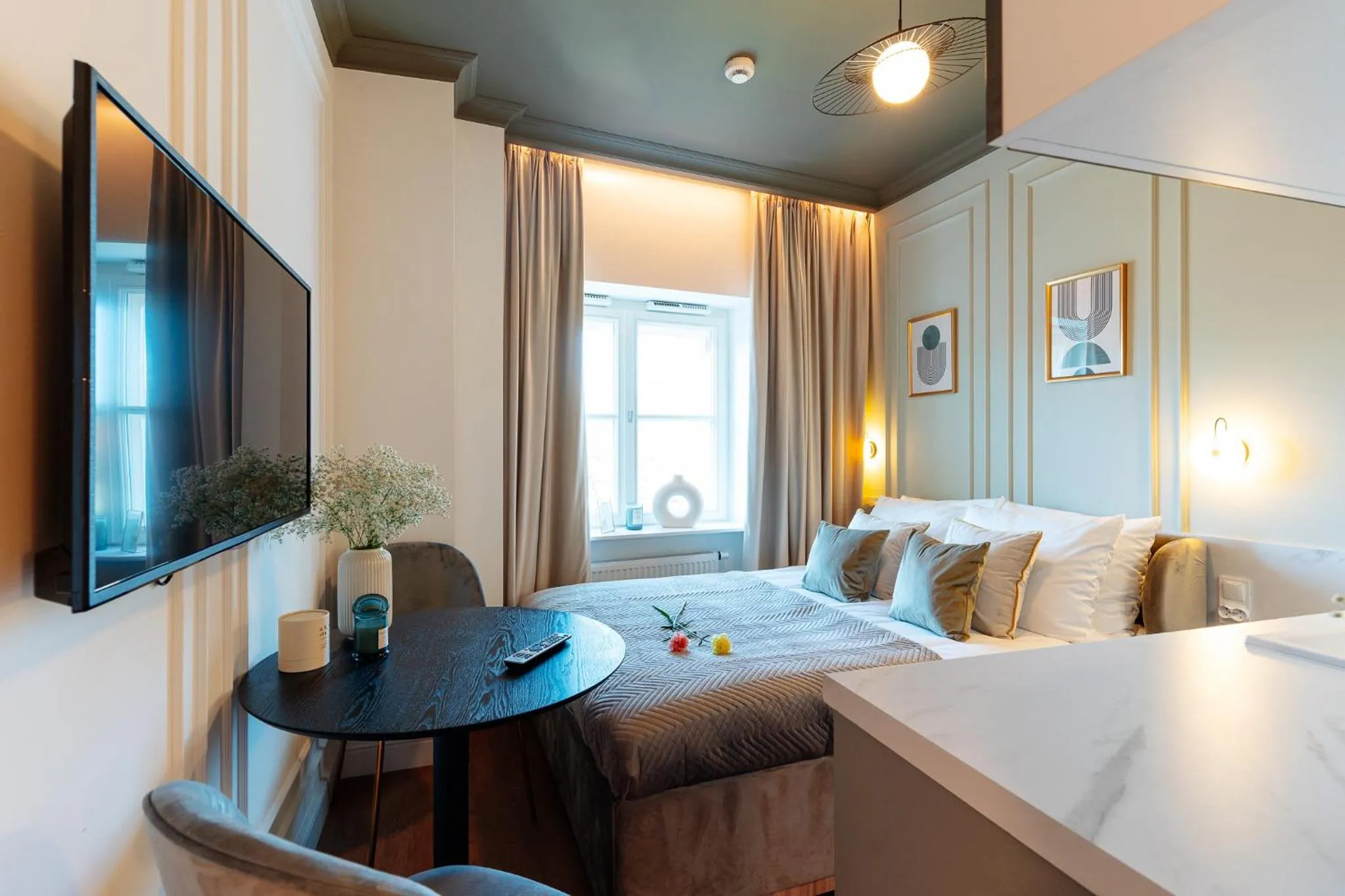 Bed in Warsaw Story - LoftAffair Collection