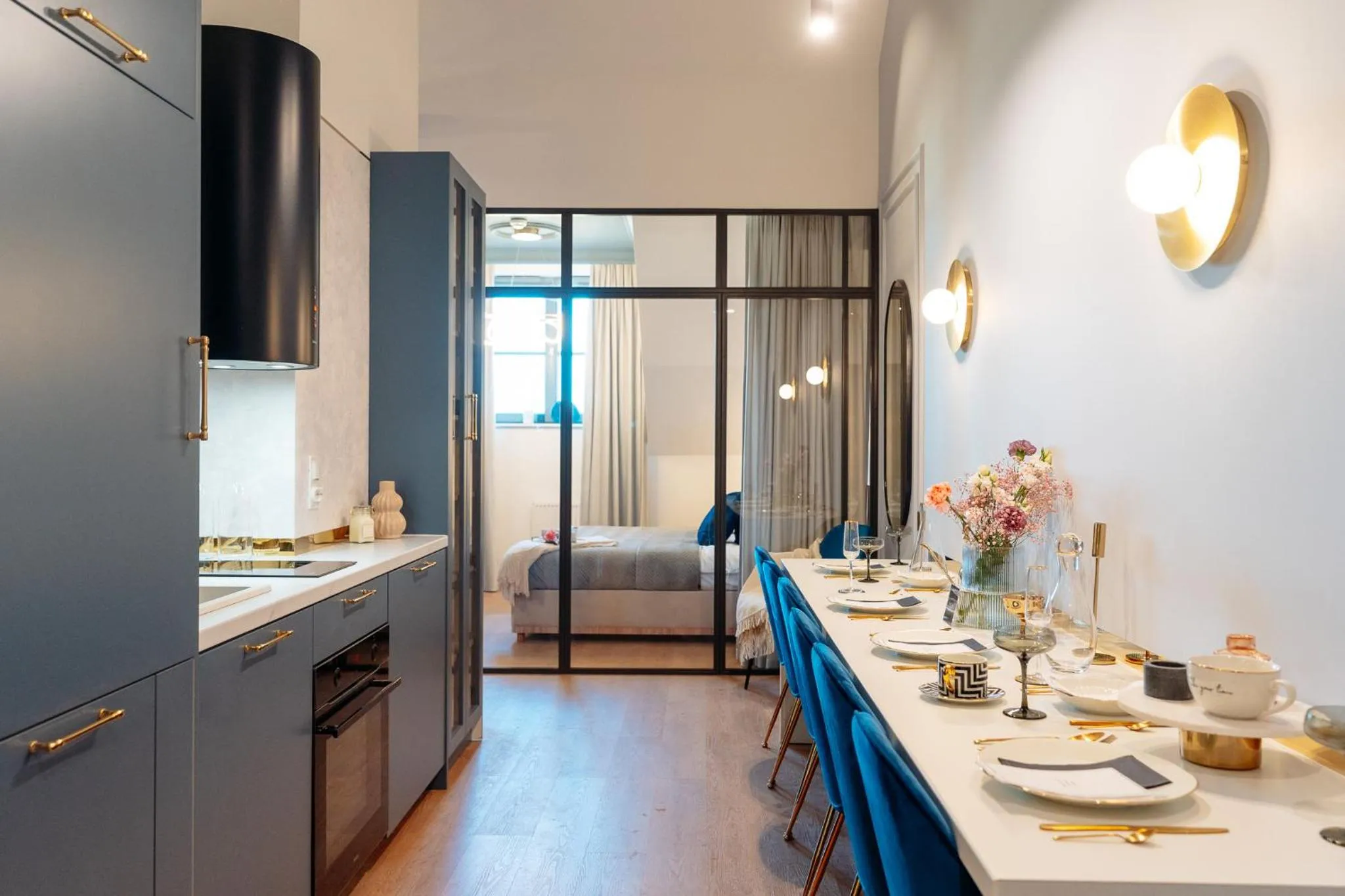 Bed in Warsaw Story - LoftAffair Collection