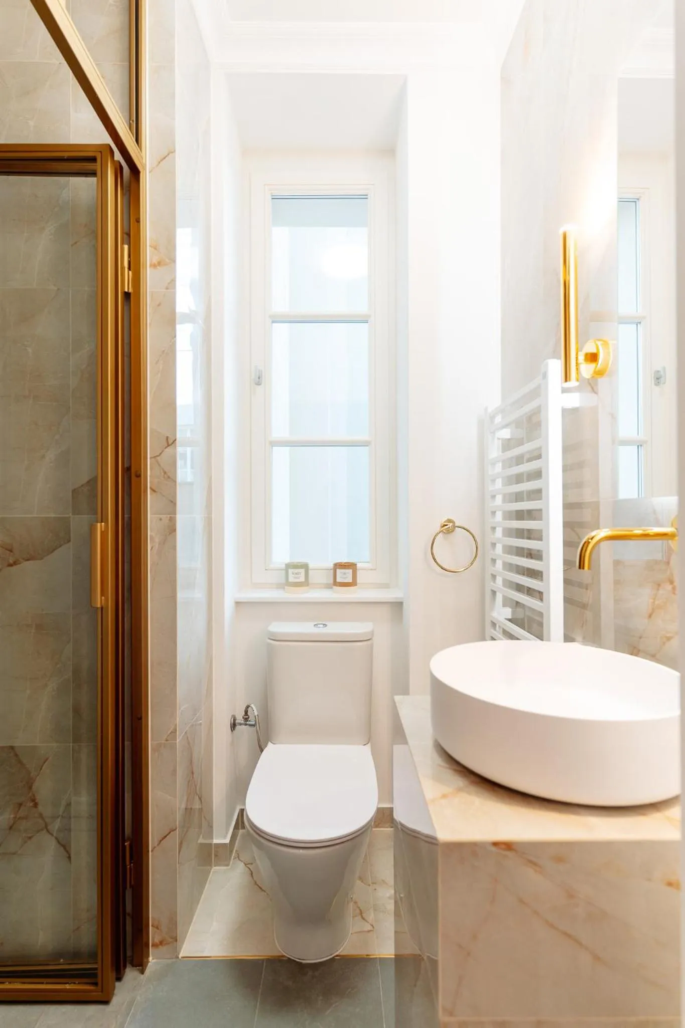 Shower in Warsaw Story - LoftAffair Collection