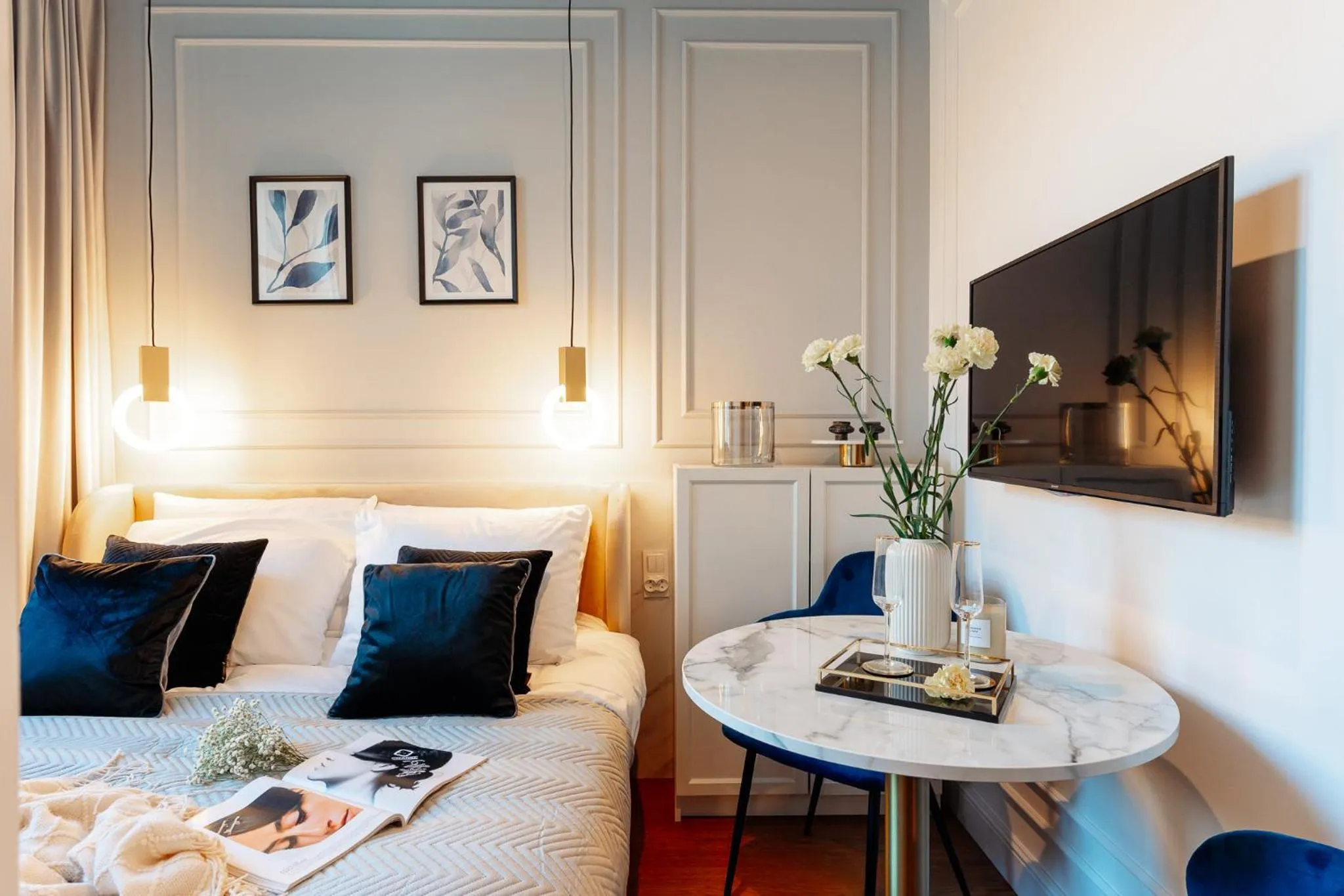 Bed in Warsaw Story - LoftAffair Collection