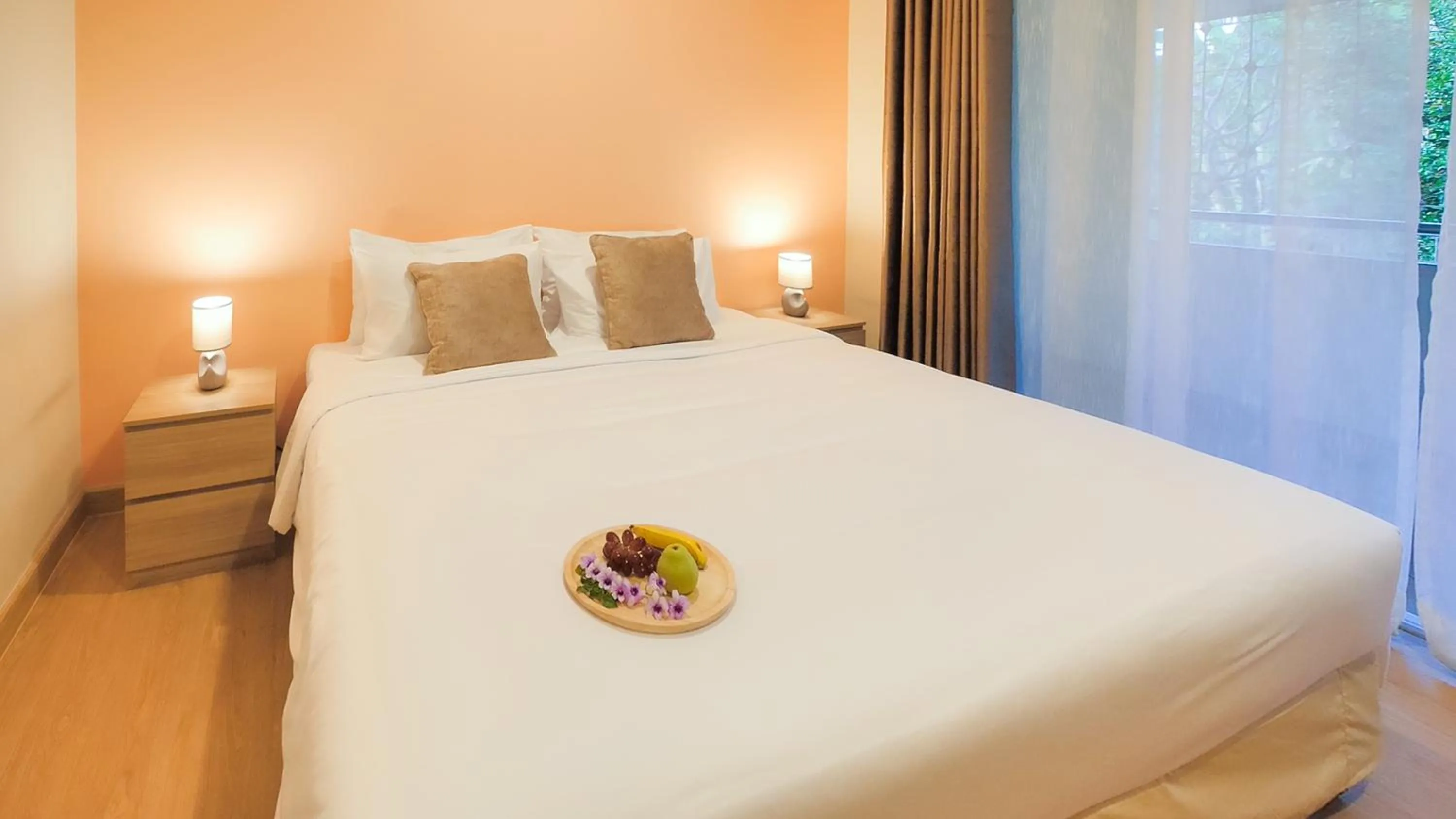 Bed in Siam Avari Hotel, Chiang Rai