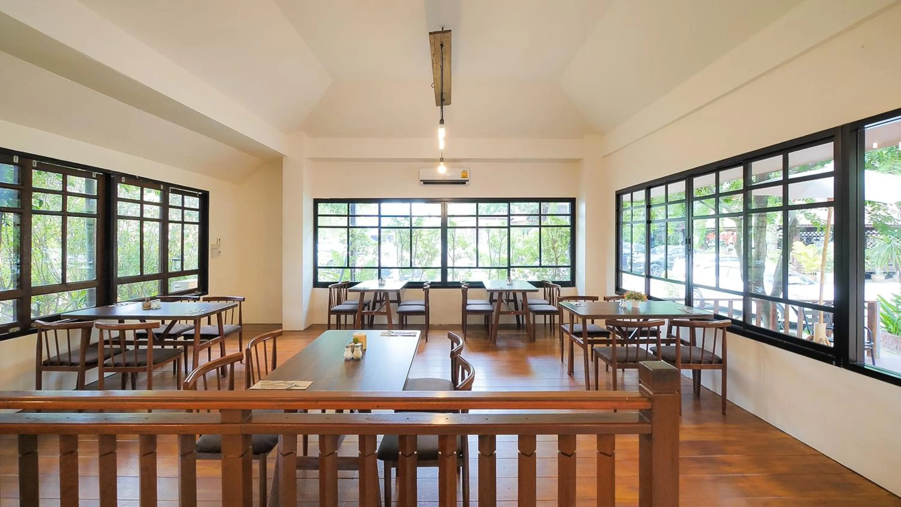 Restaurant/places to eat in Siam Avari Hotel, Chiang Rai