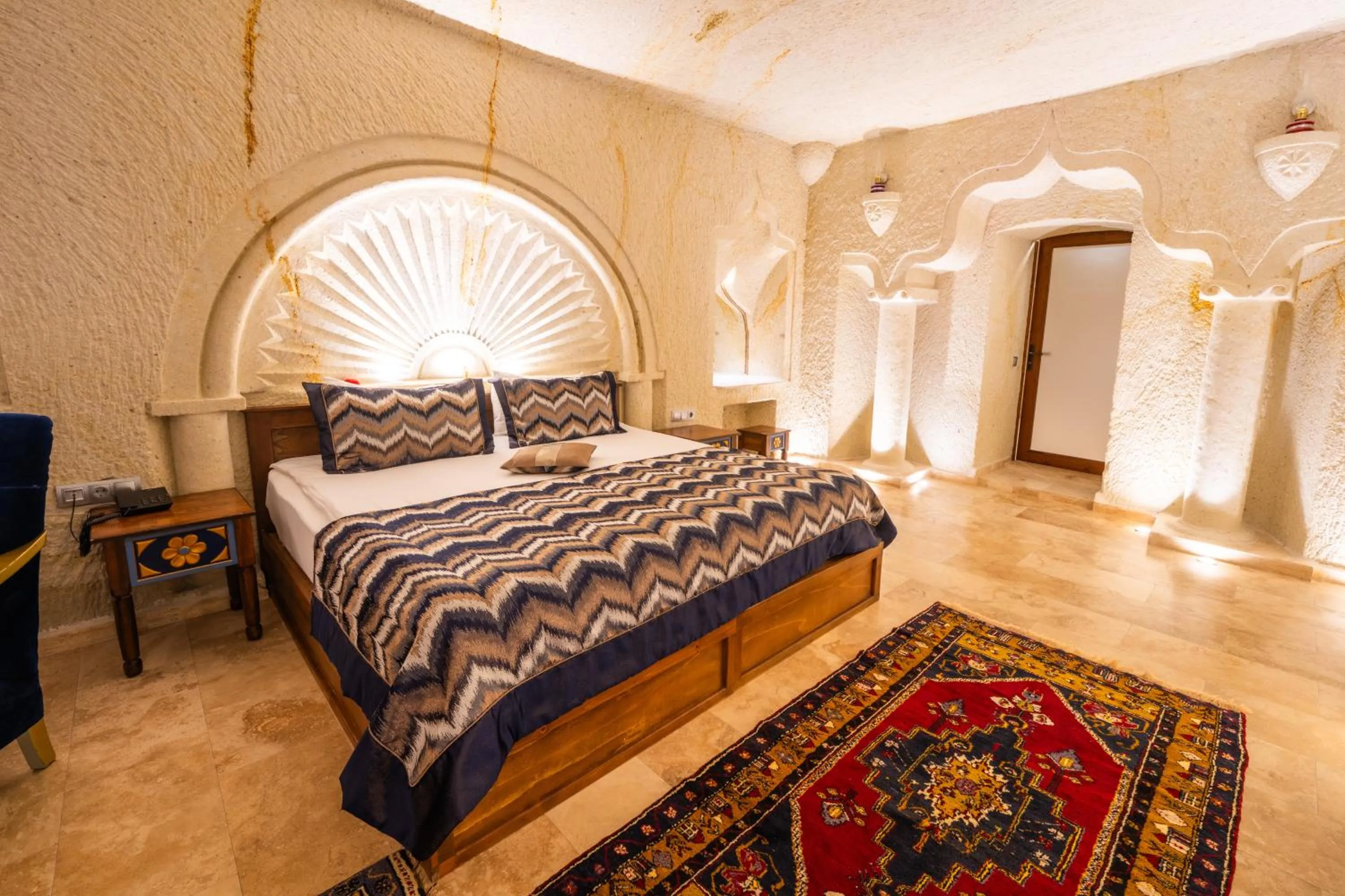 Bed in Cappadocia Sweet Cave