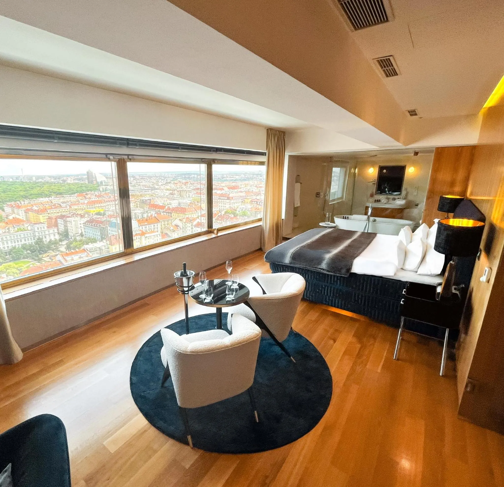 SKY SUITE HOTEL