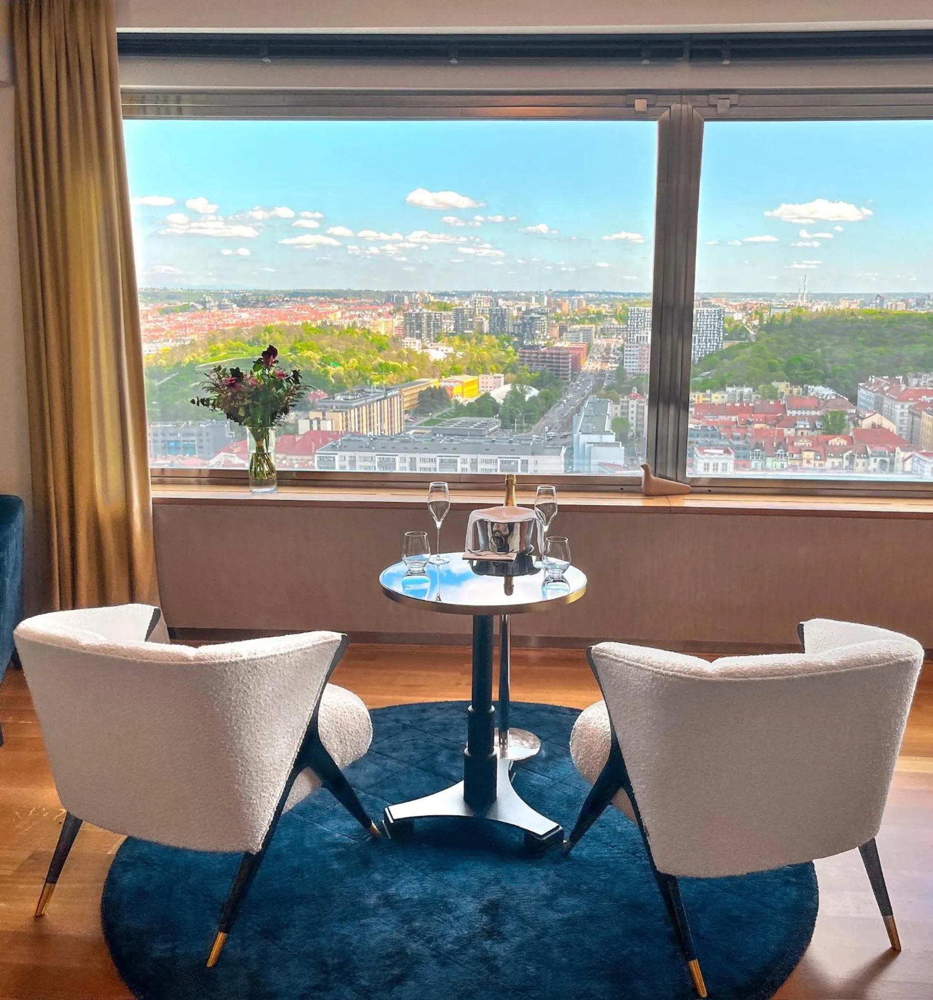 SKY SUITE HOTEL