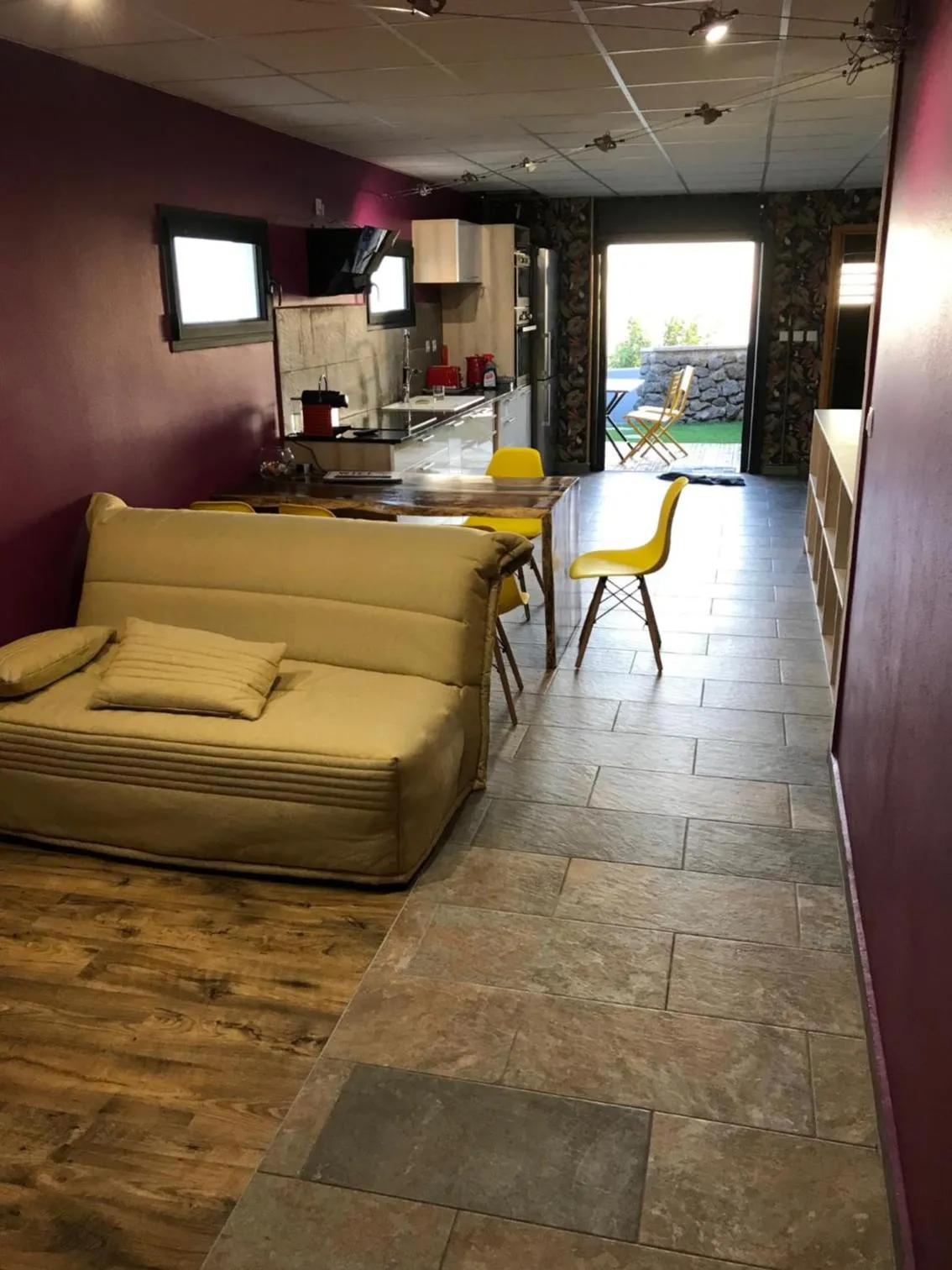 loft meublé fonctionnel proche de grande anse
