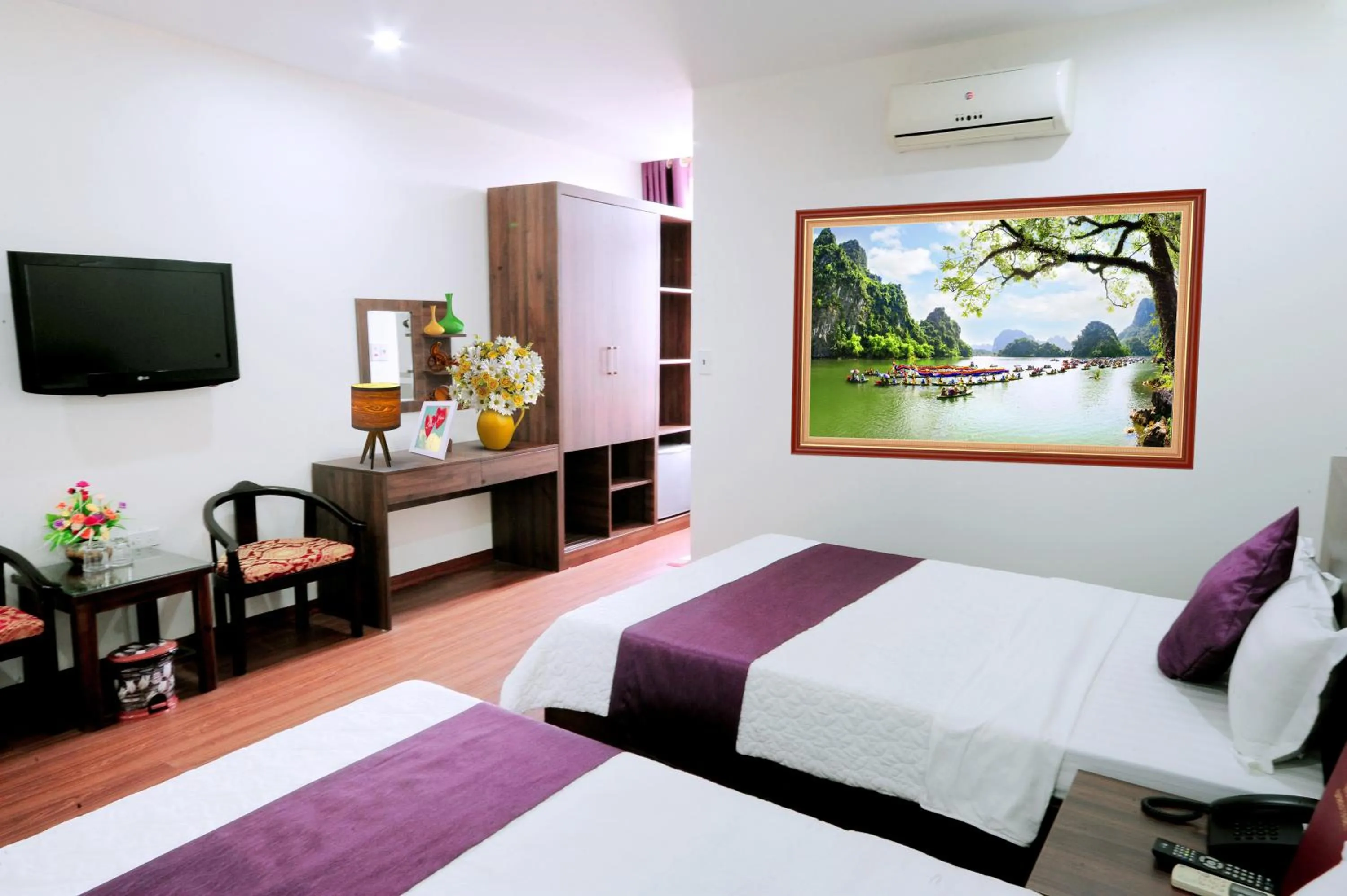 Bed in Van Giang Hotel