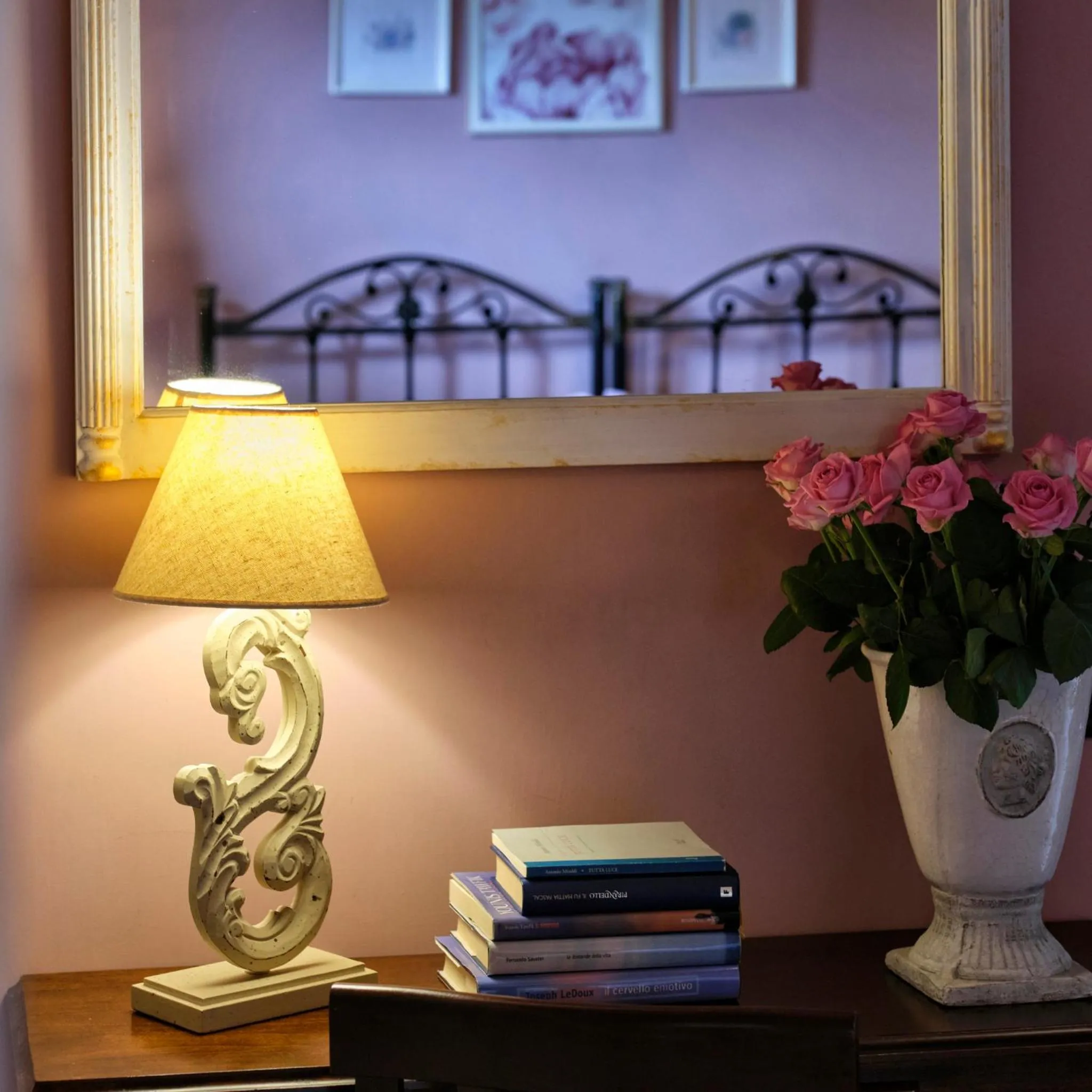 Decorative detail in Piana la Gatta