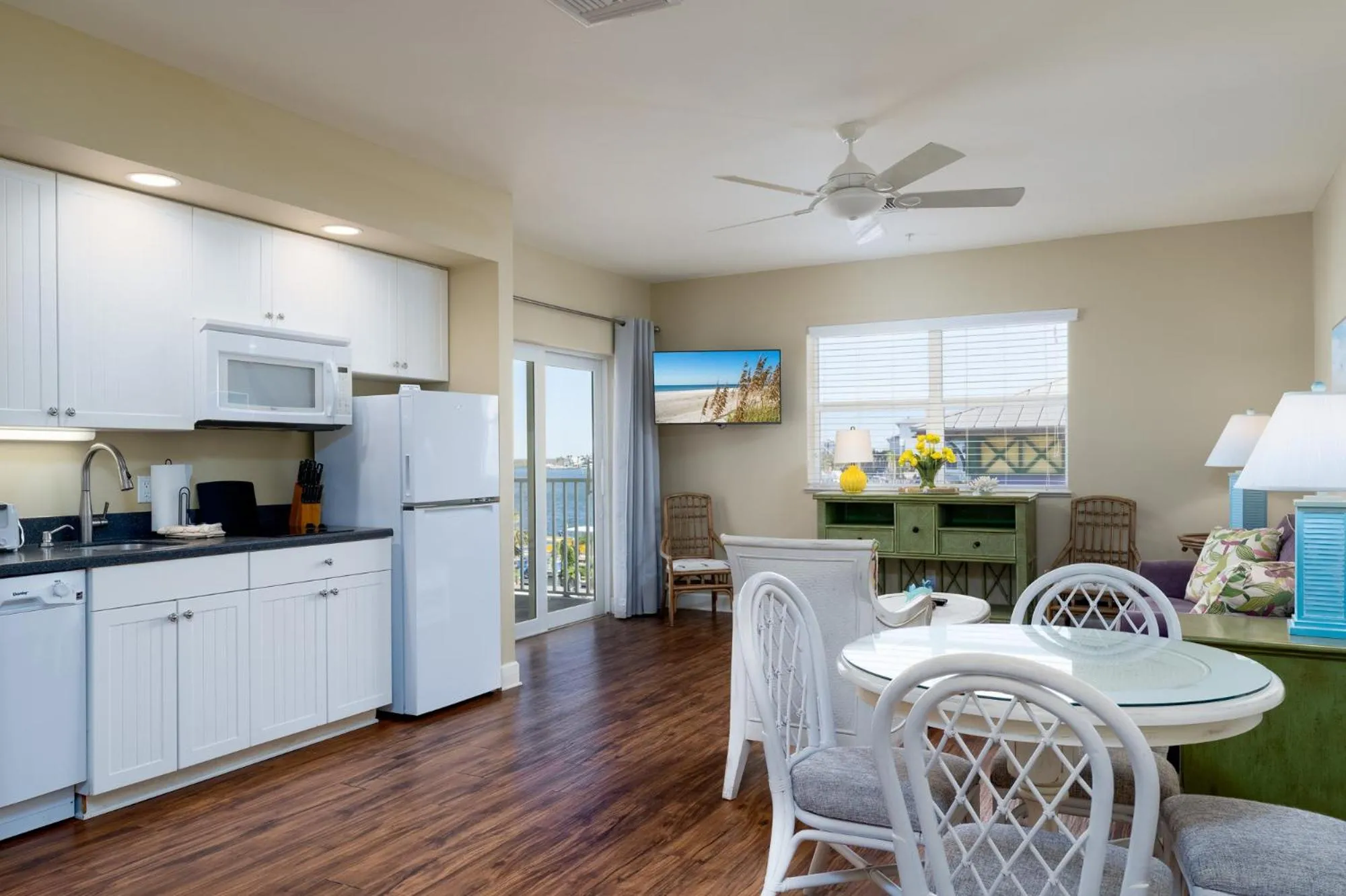 Harbour House at the Inn 306
