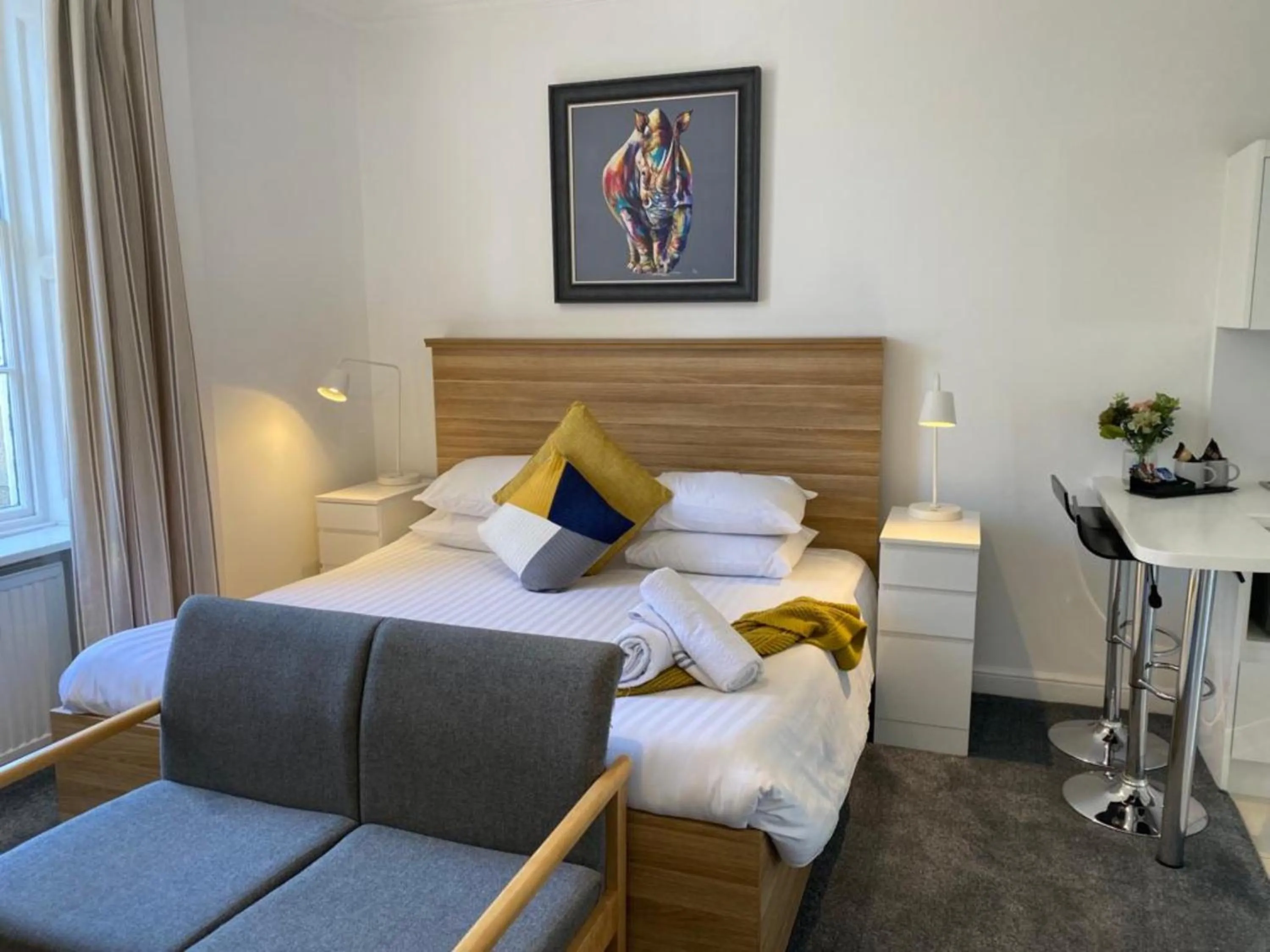 Bedroom, Bed in Sun Street Aparthotel