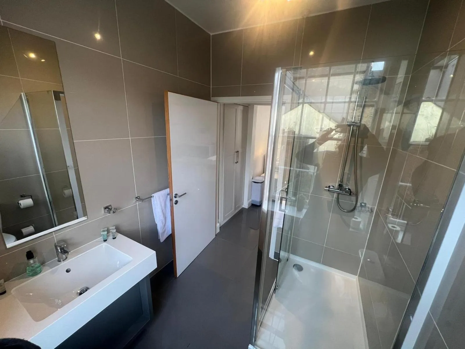 Bathroom in Sun Street Aparthotel