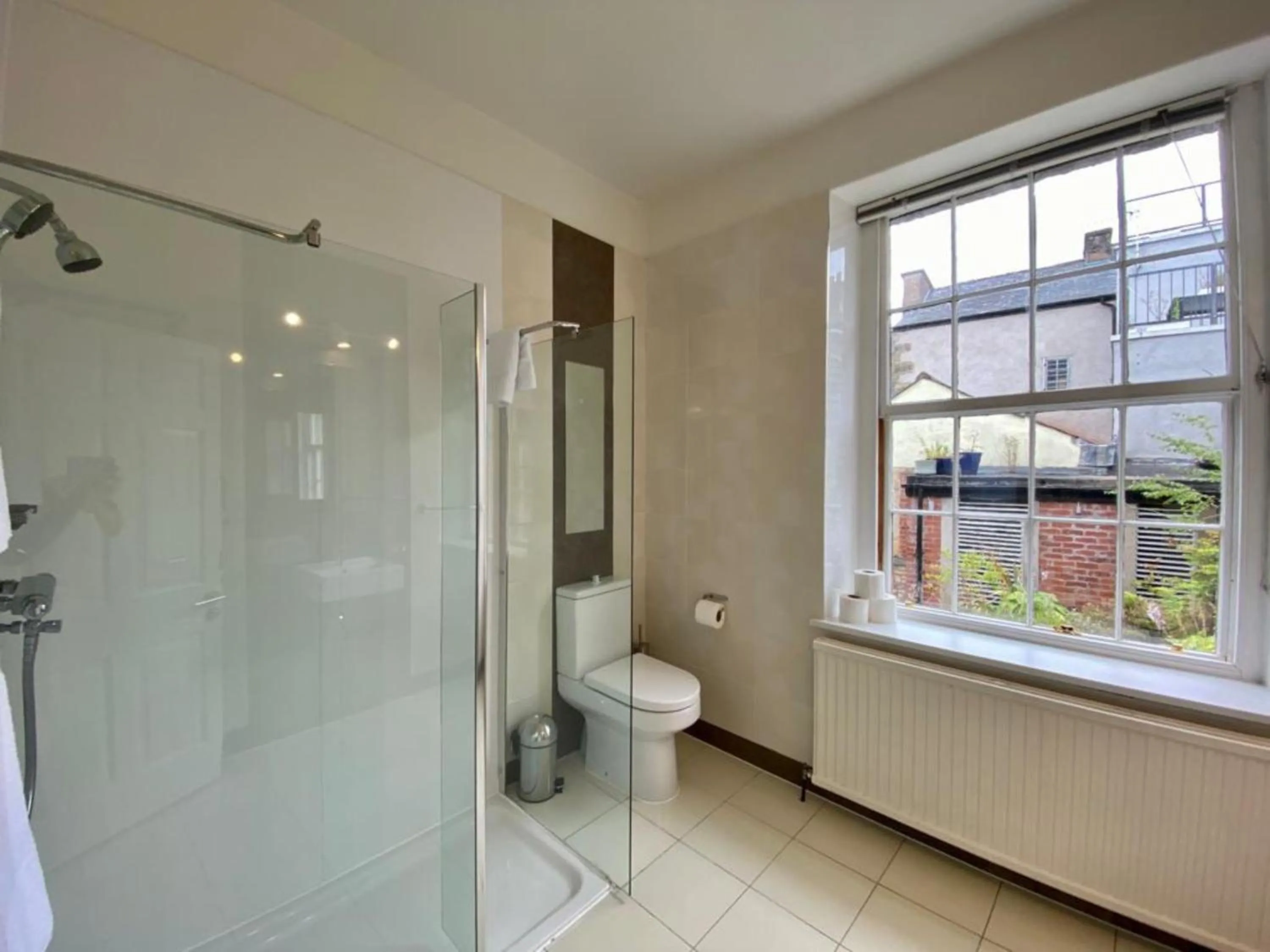 Bathroom in Sun Street Aparthotel