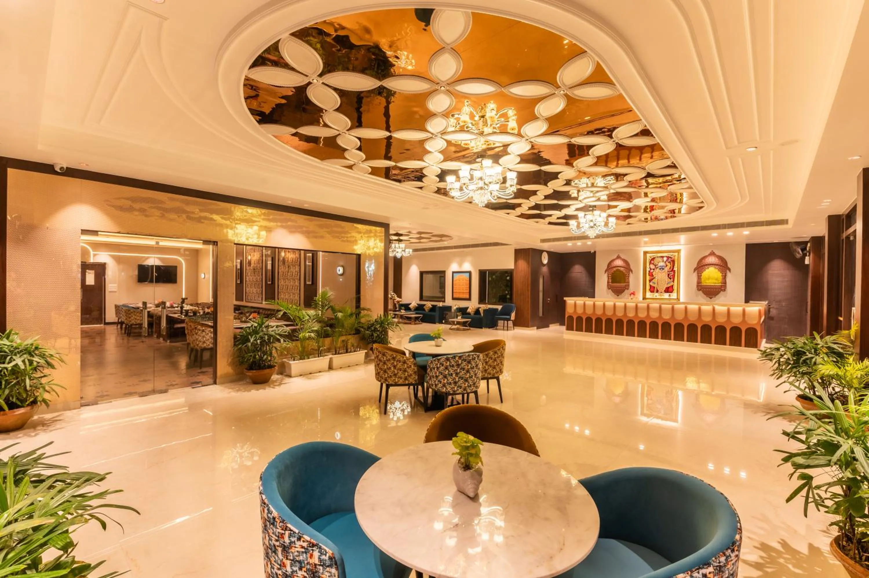 Lobby or reception in Hotel Prime Safari