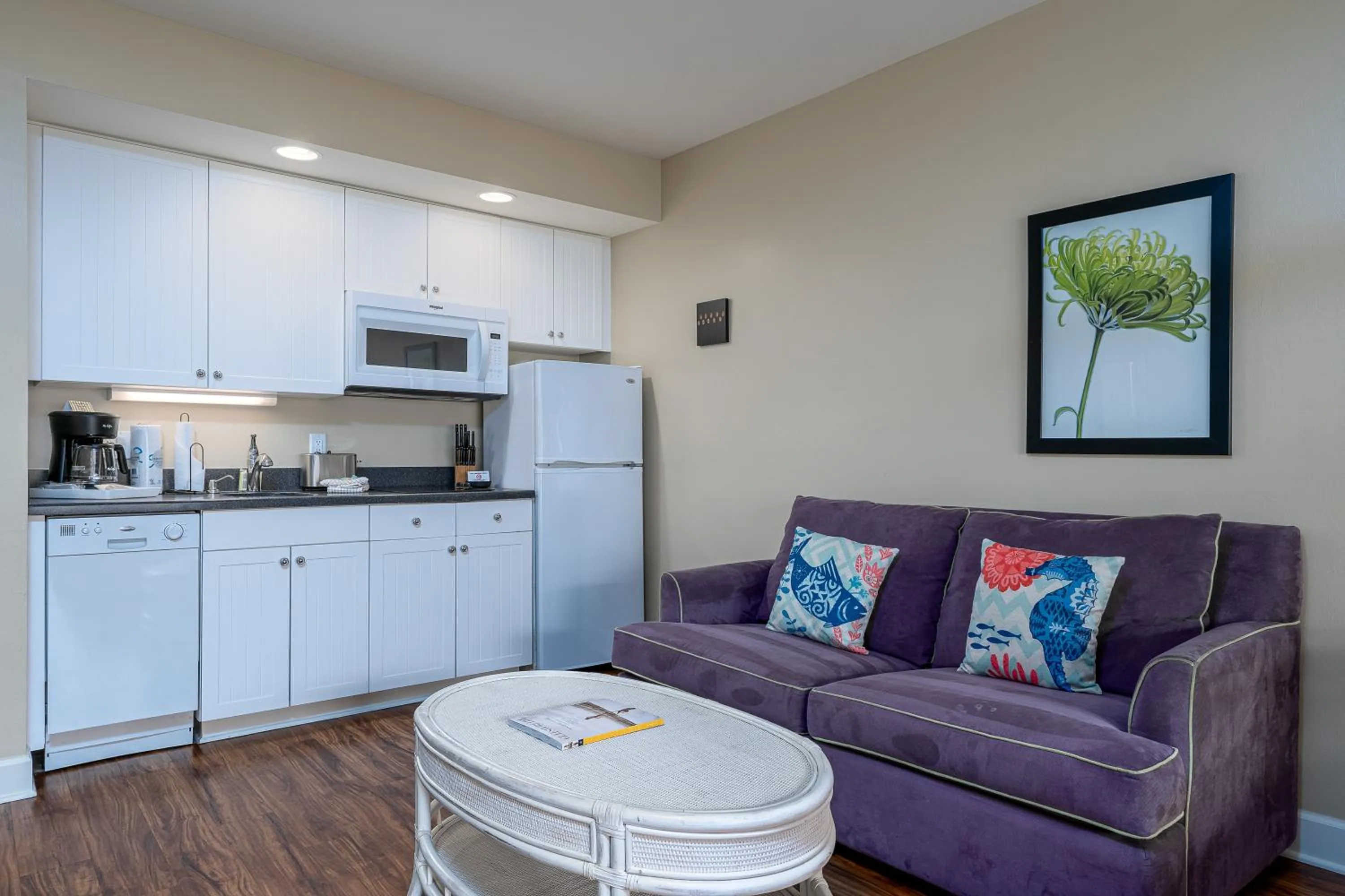 Harbour House at the Inn 208