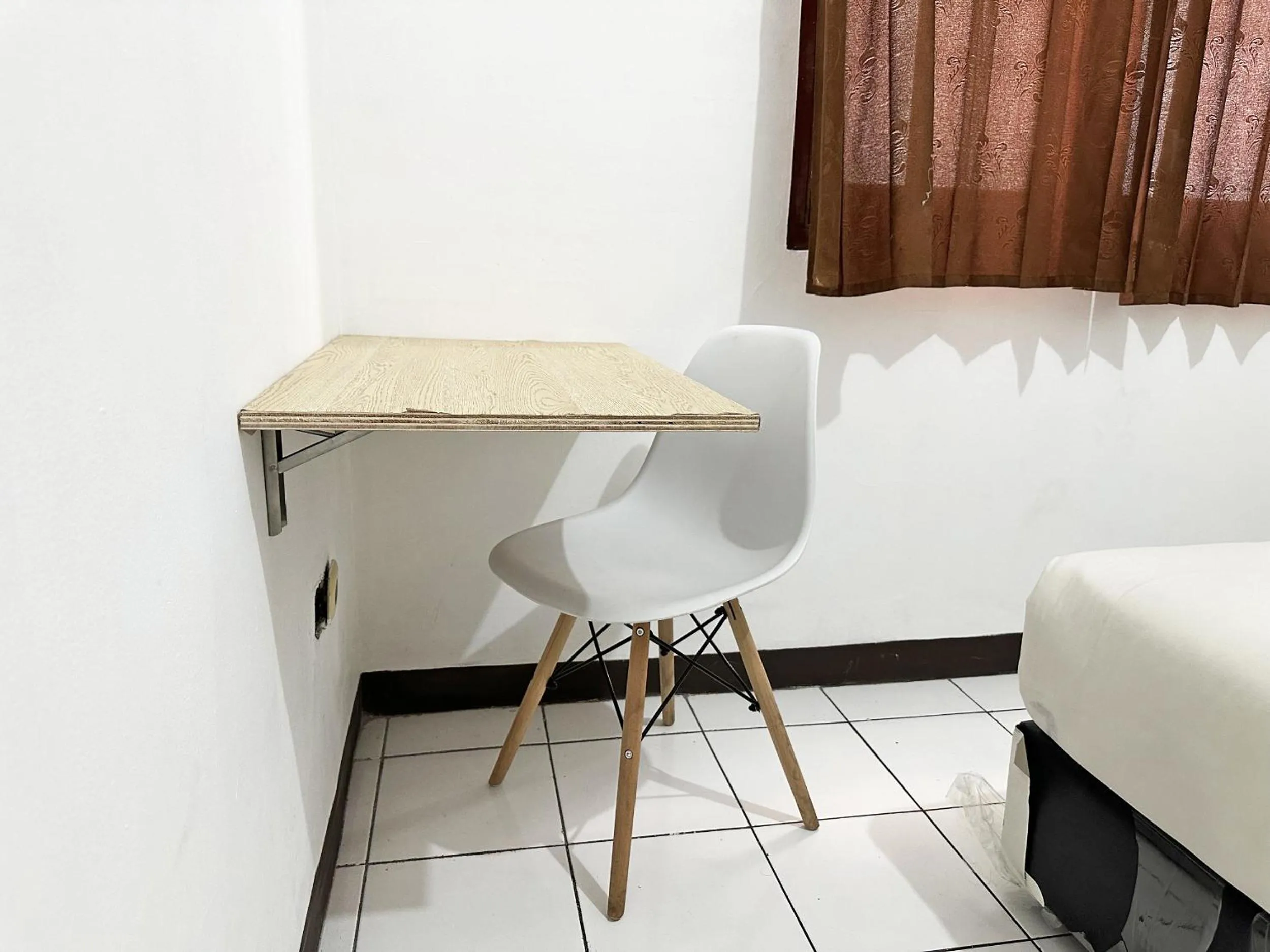 Seating area in OYO 1608 Feby Maisonatte