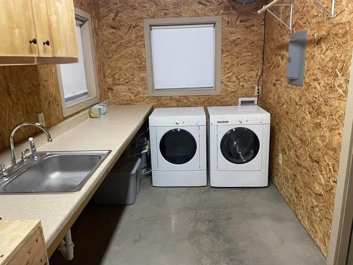 washing machine in Holland House - Historic and Sophisticated