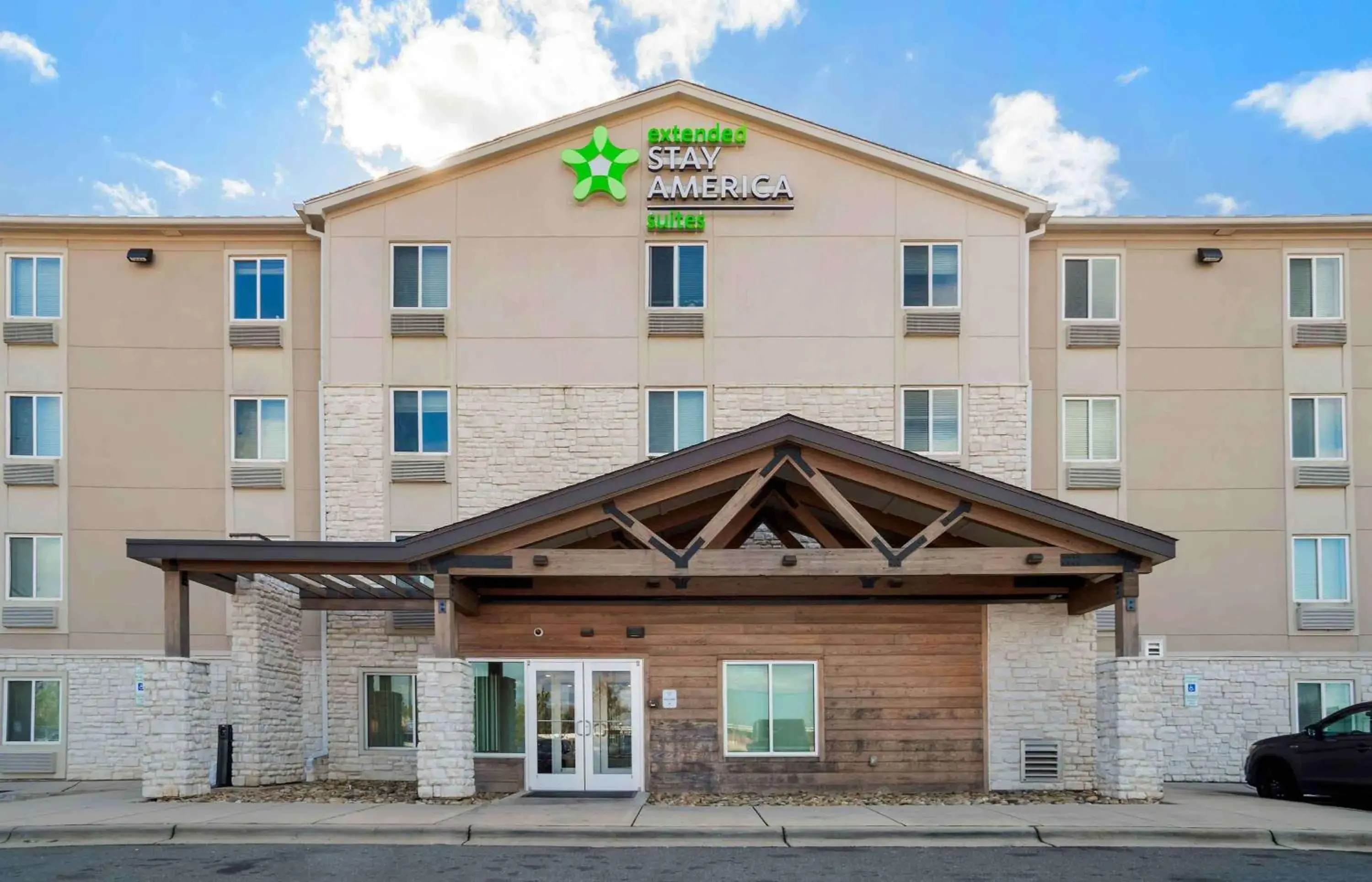 Property Building in Extended Stay America Suites - Charlotte - Northlake