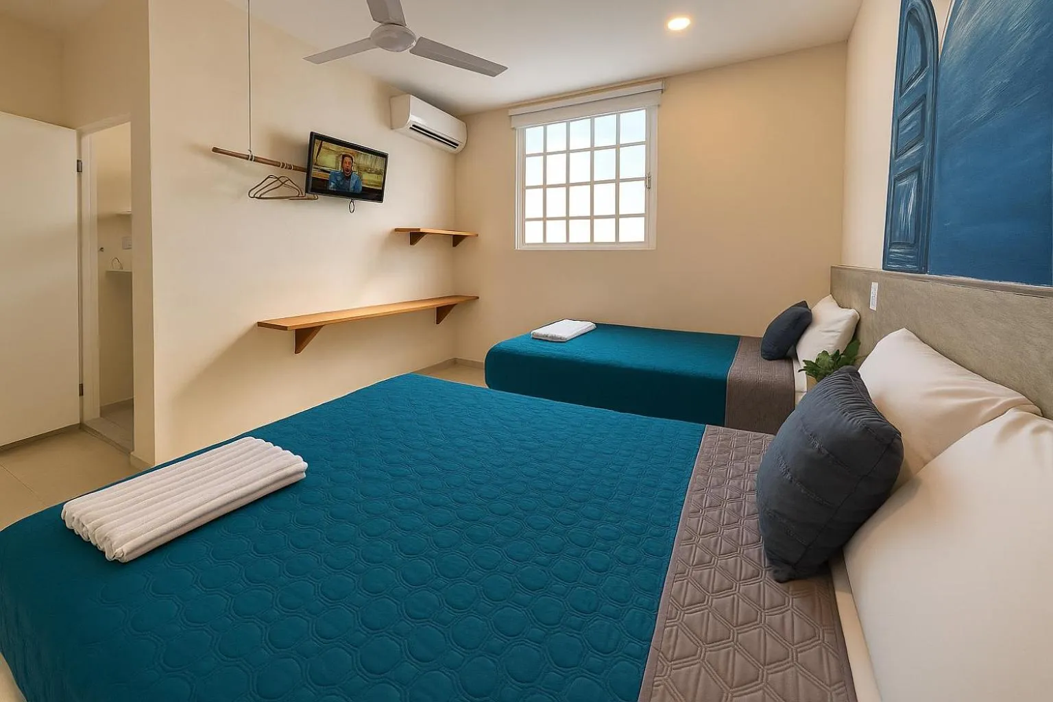 Photo of the whole room, Bed in Kassia Tulum