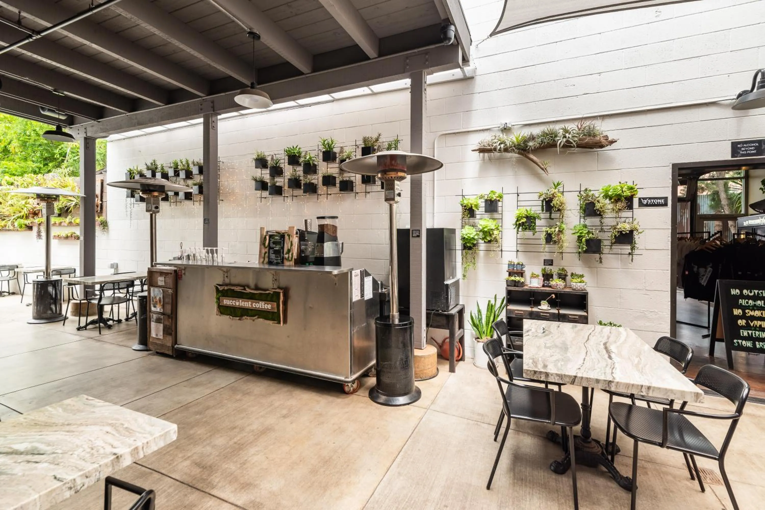 Coffee/tea facilities in The Brick Boutique Hotel