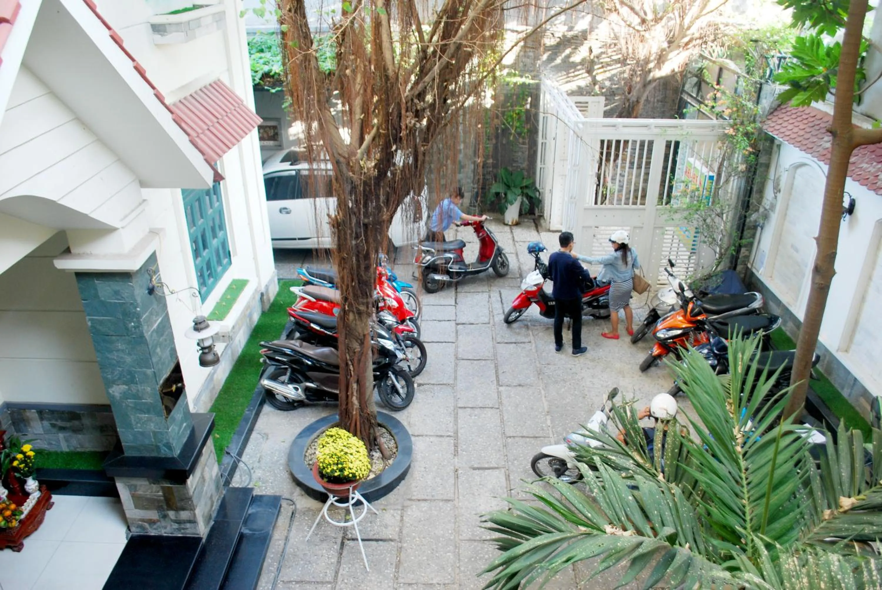 Staff in Lan Anh Hotel