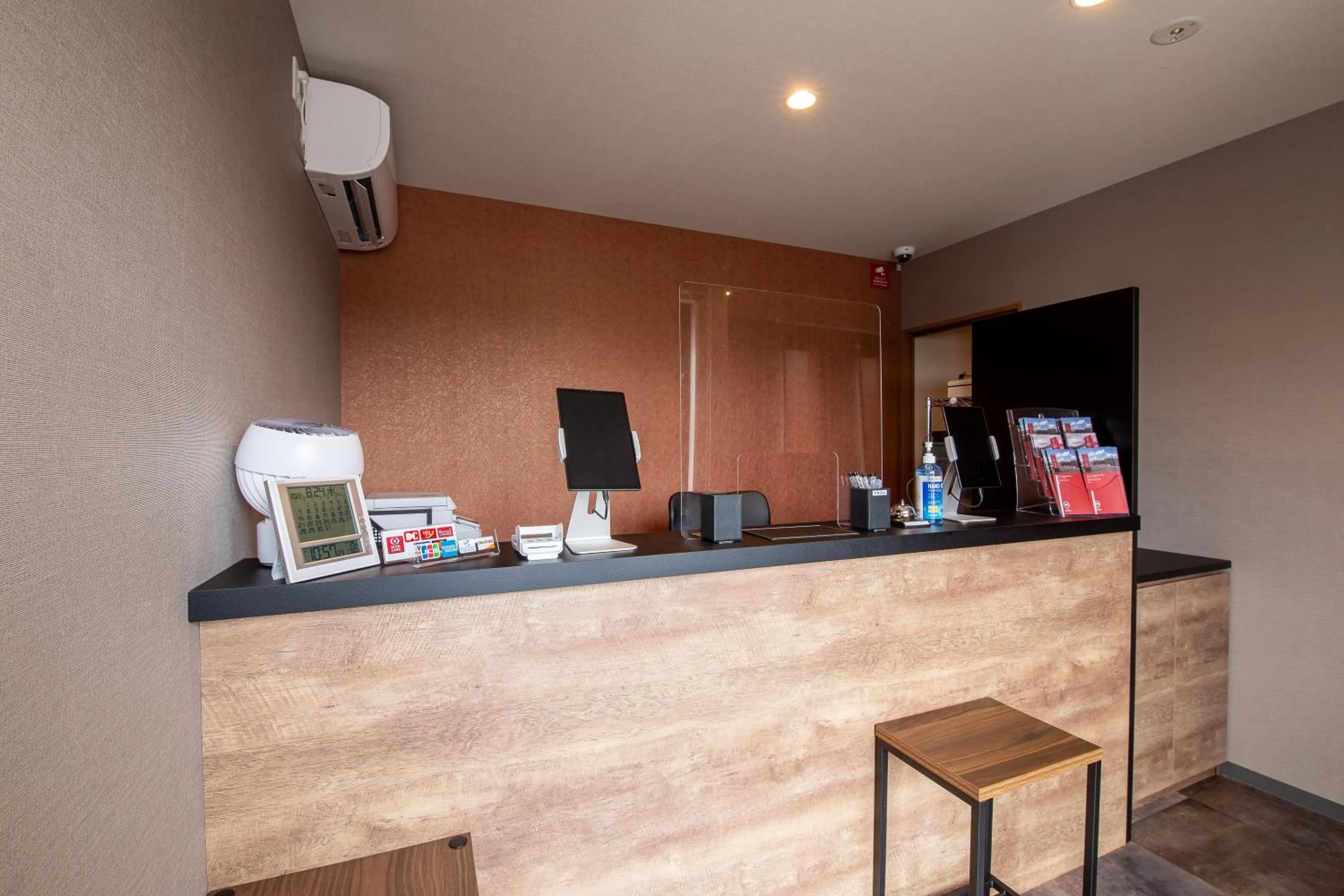 Lobby or reception in HOTEL R9 The Yard Uki