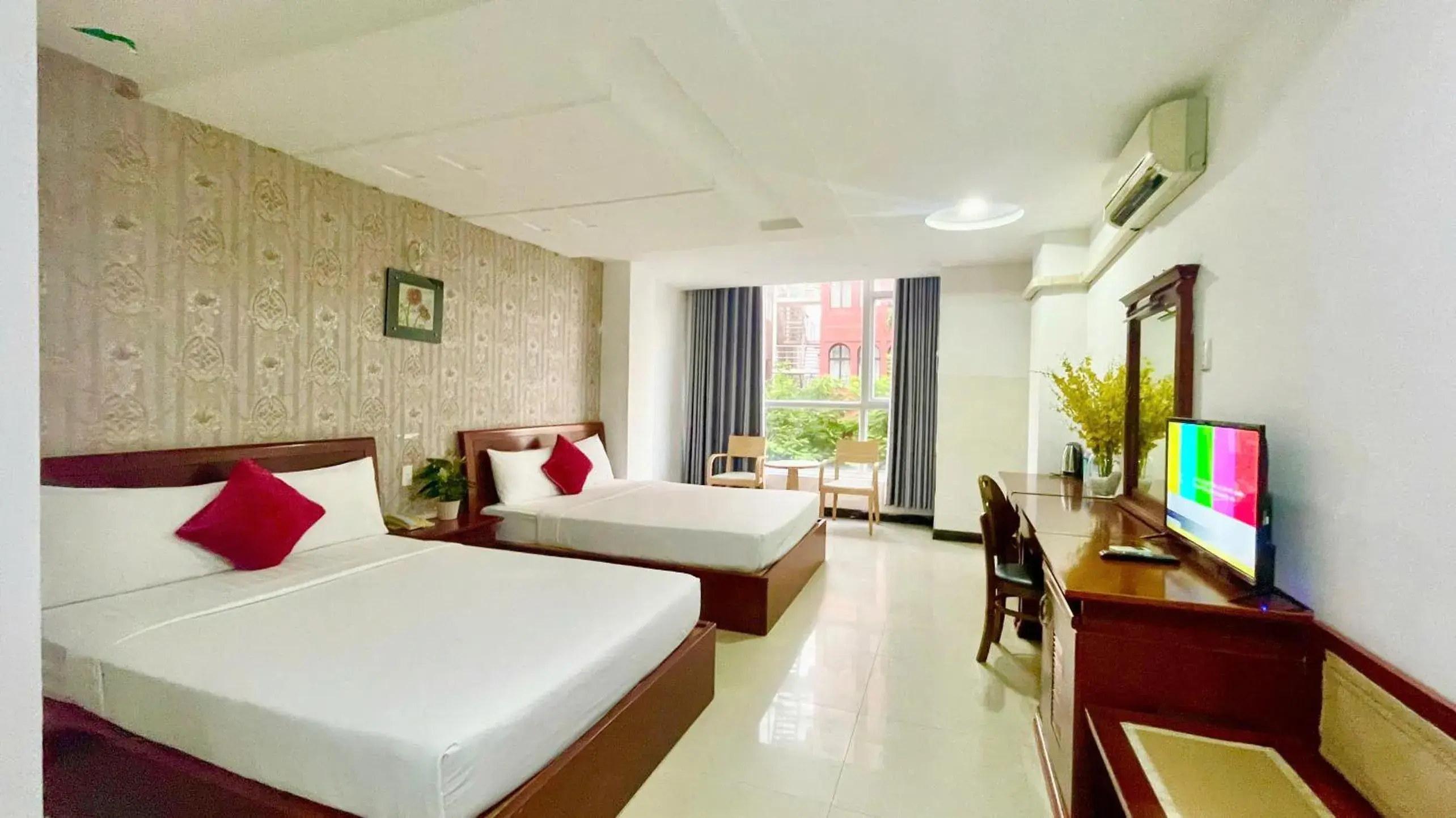 Quadruple Room in Gold hotel, Saigon Quadruple Room in Gold hotel, Saigon