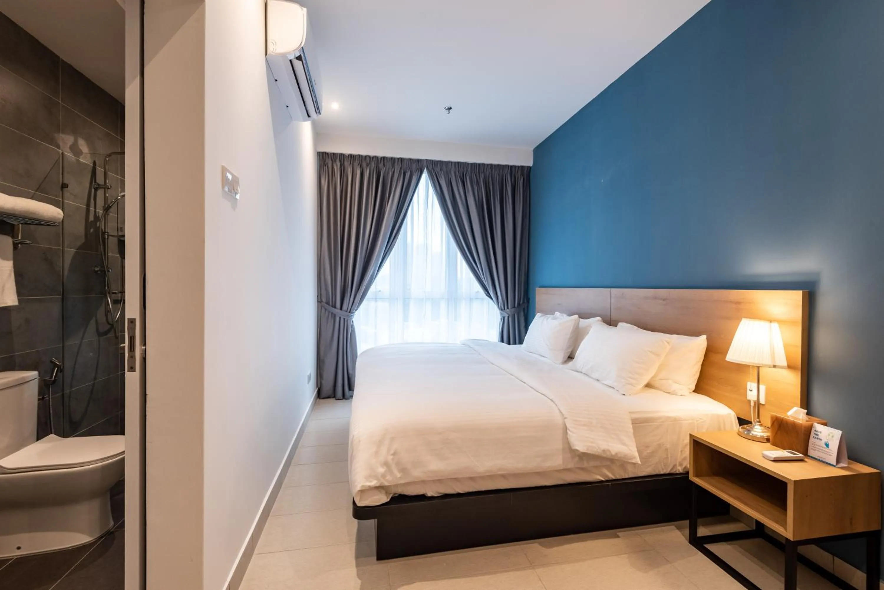 Bed in The Signature Serviced Suites & Office Puchong