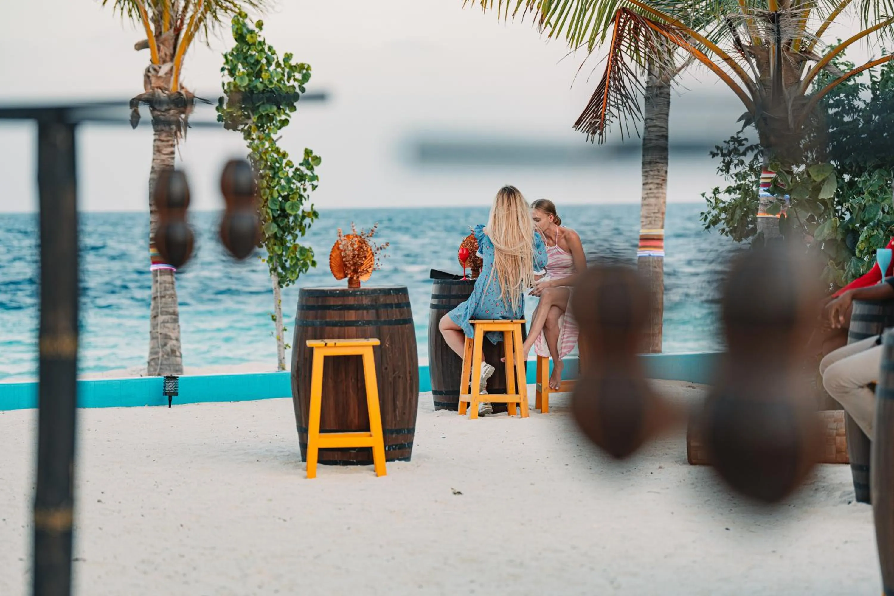 Lounge or bar in Oaga Art Resort Maldives - All Inclusive