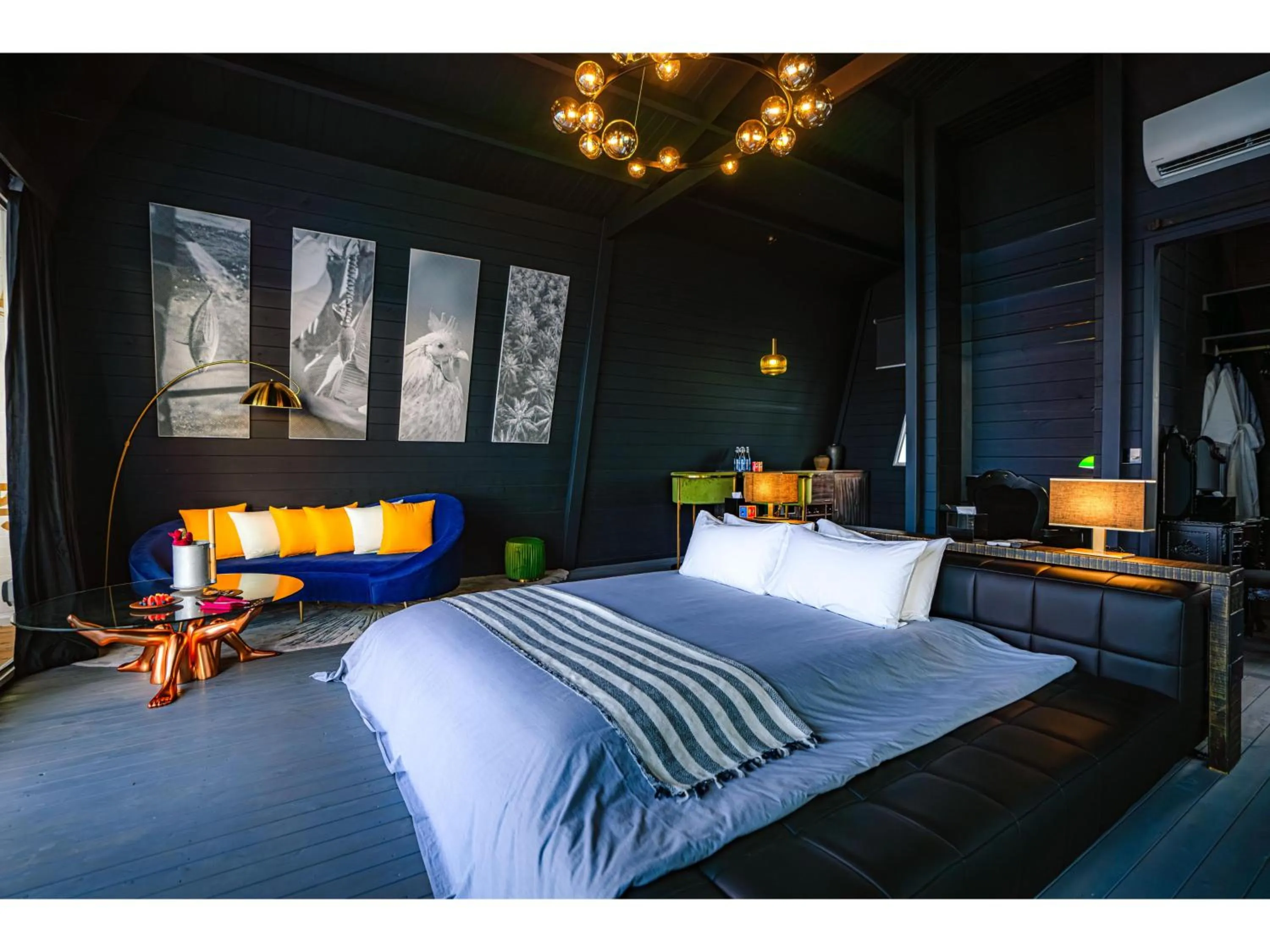 Bed in Oaga Art Resort Maldives - All Inclusive