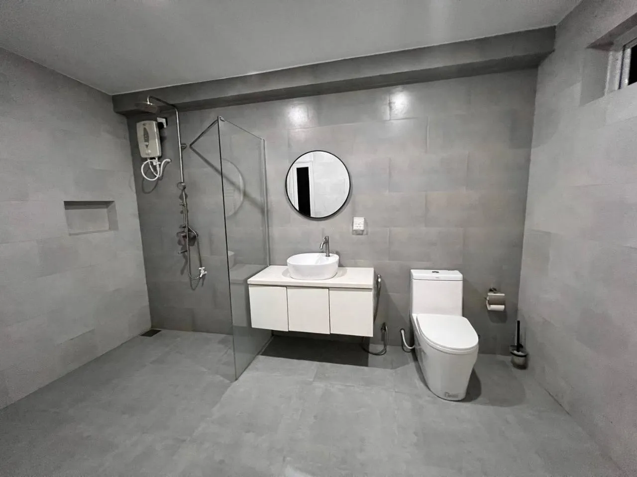 Shower in Gaskara Guesthouse